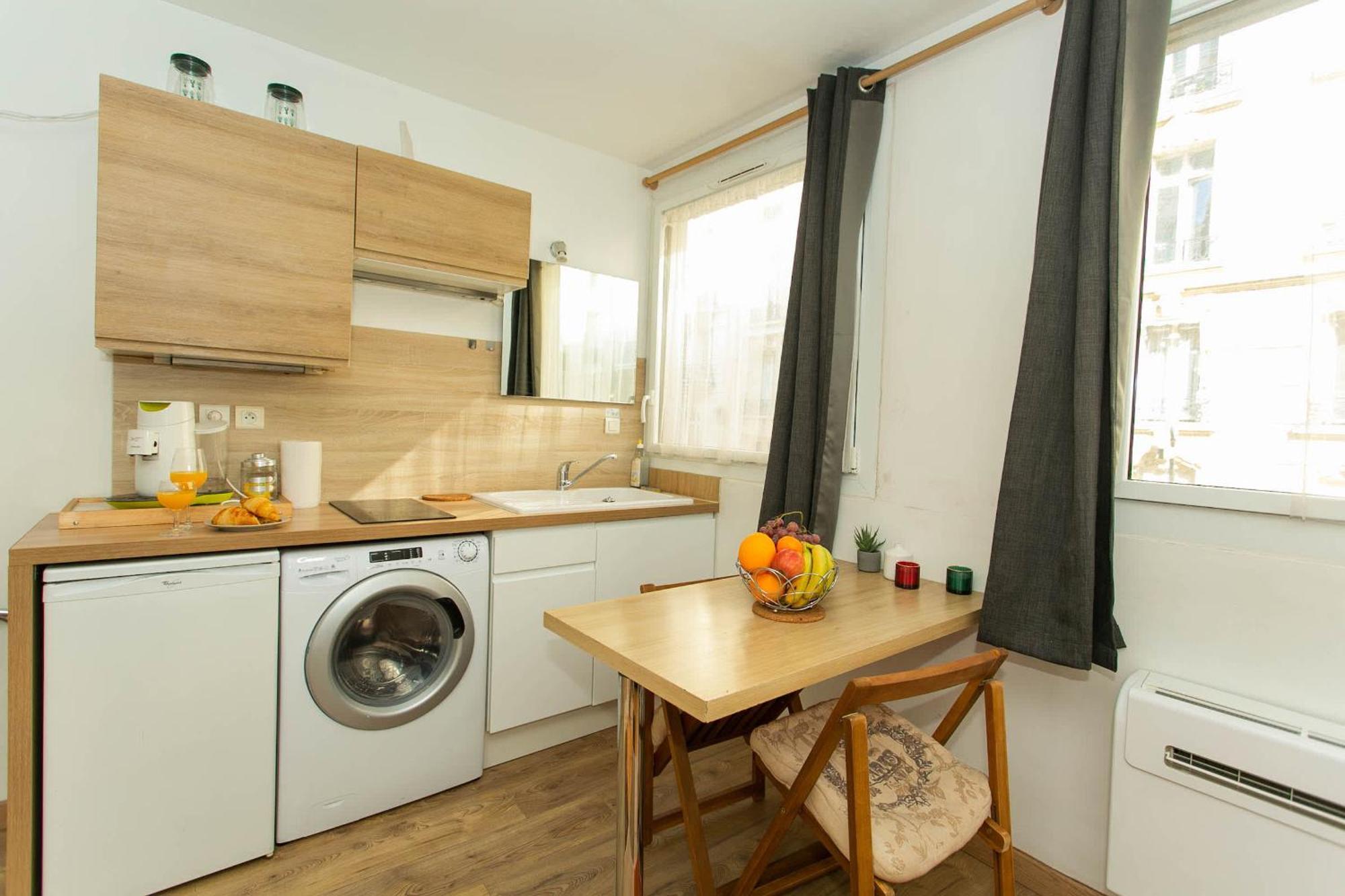Apartment Champs Elysees & Arc De Triomphe - Cityapartmentstay
