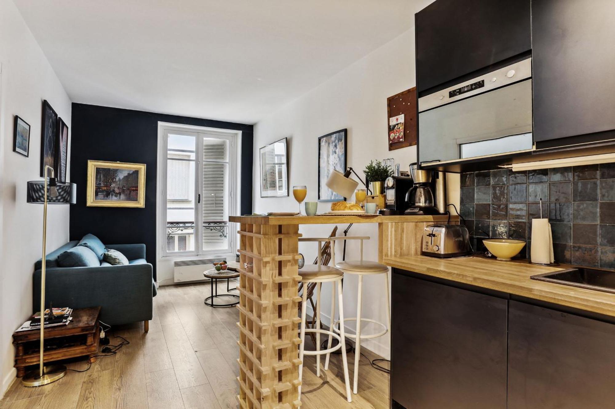 Invalides & Tour Eiffel - Cityapartmentstay Parigi