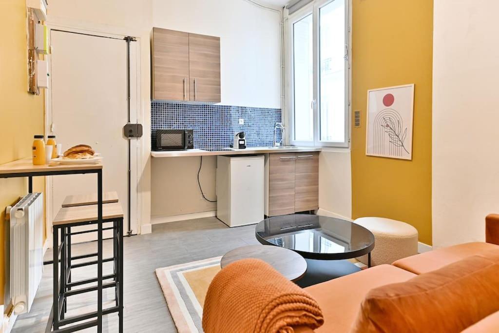 Rez-de-chaussee - Montparnasse Parigi