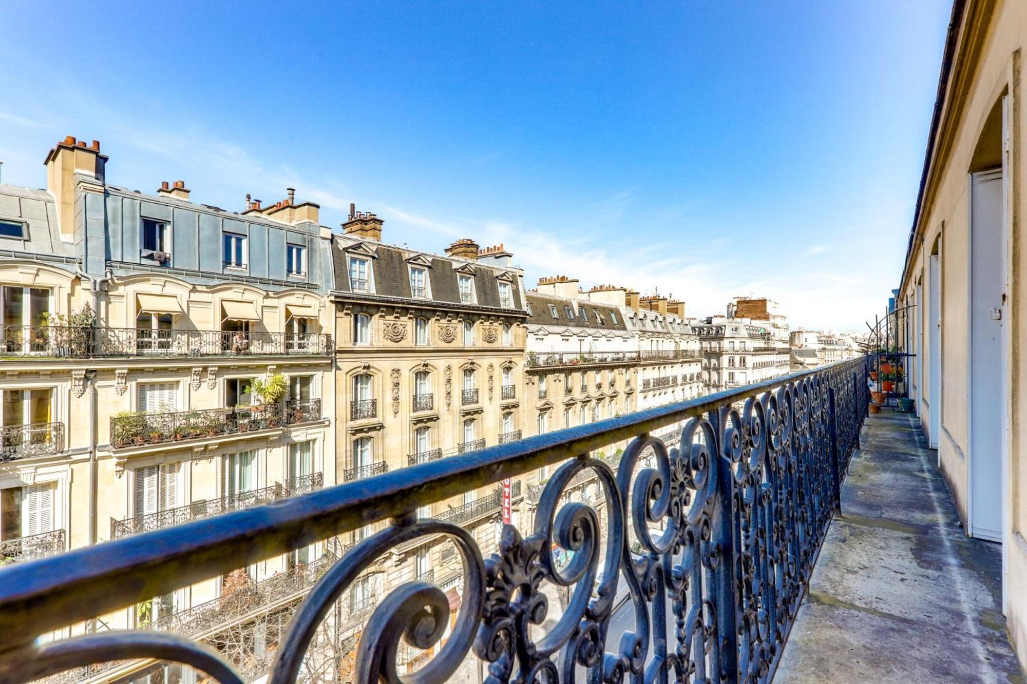 Apartment Central Avec Balcon Paris