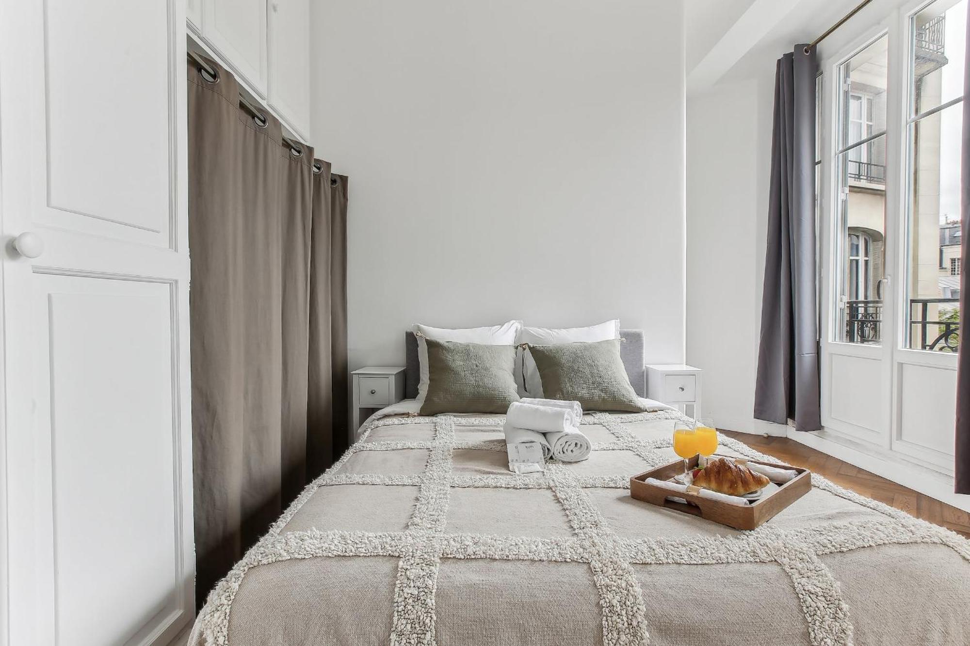 Champs-elysees & Trocadero - Cityapartmentstay