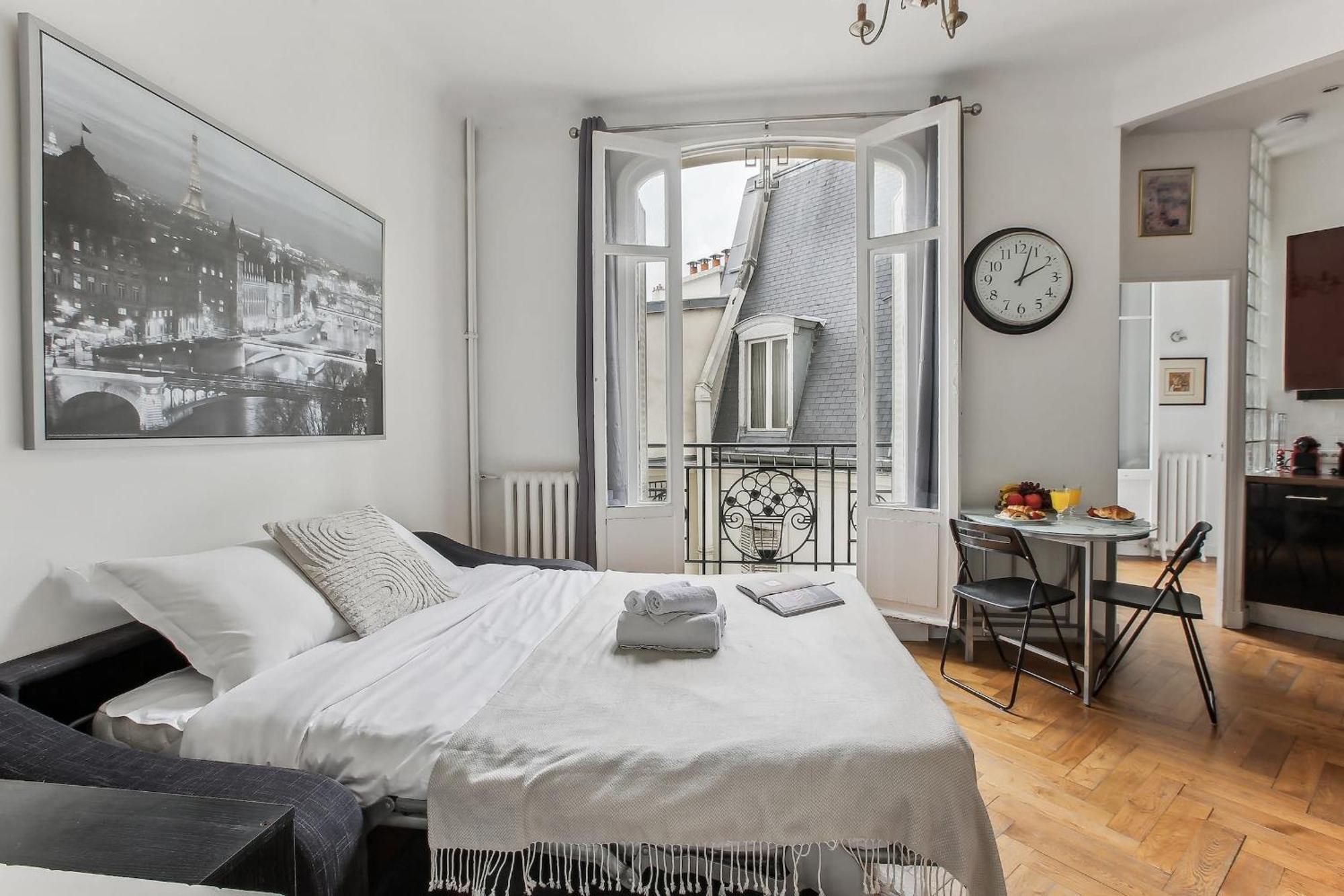 Champs-elysees & Trocadero - Cityapartmentstay Paris
