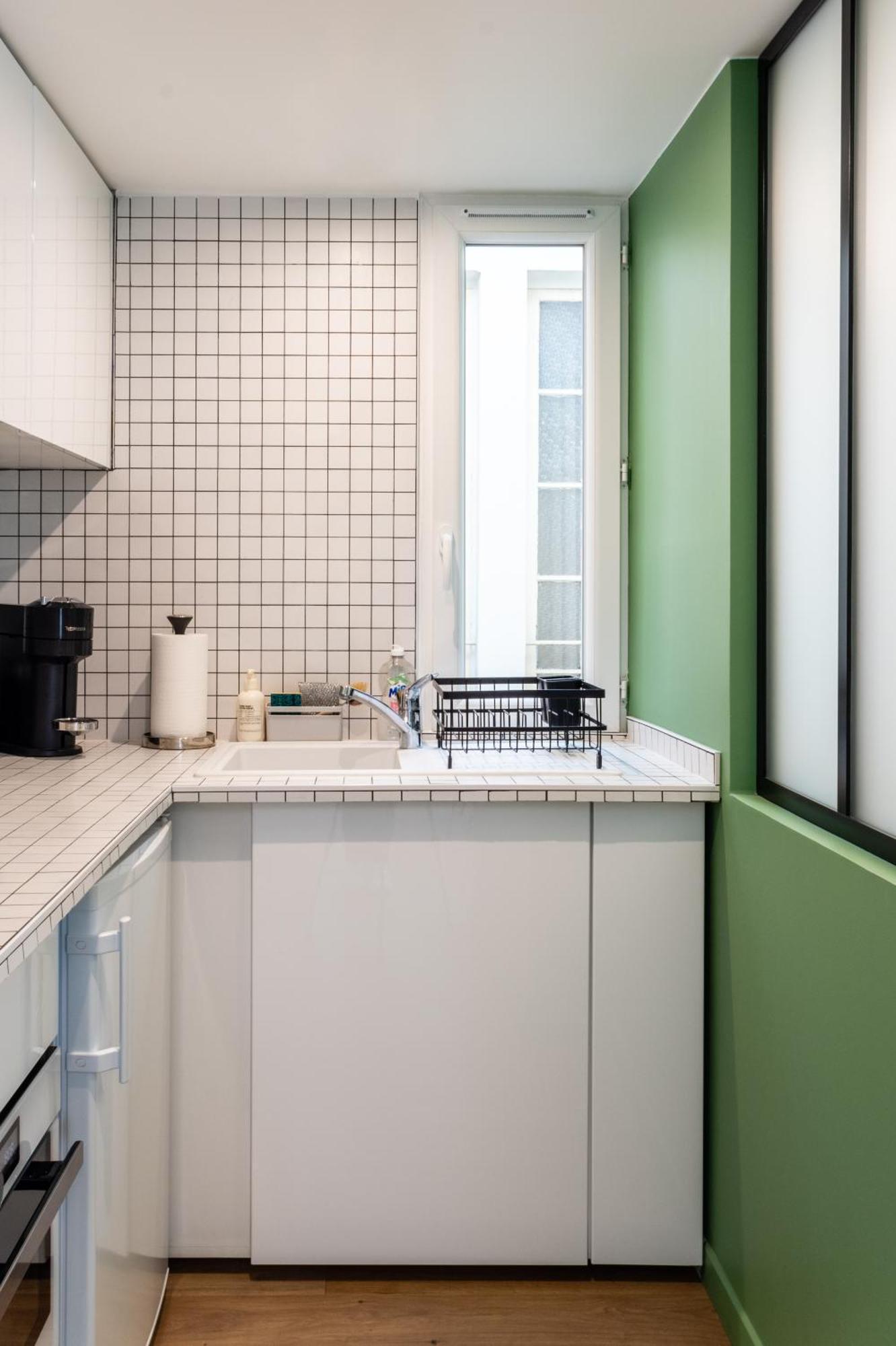 Spacious On The Champs-elysees Apartment Paris