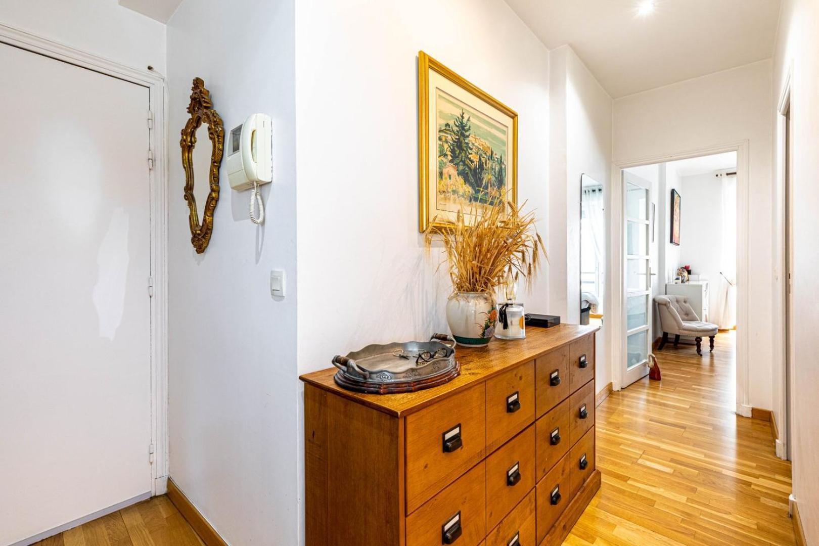 Guestready - Superbe Au Coeur Des Batignolles *