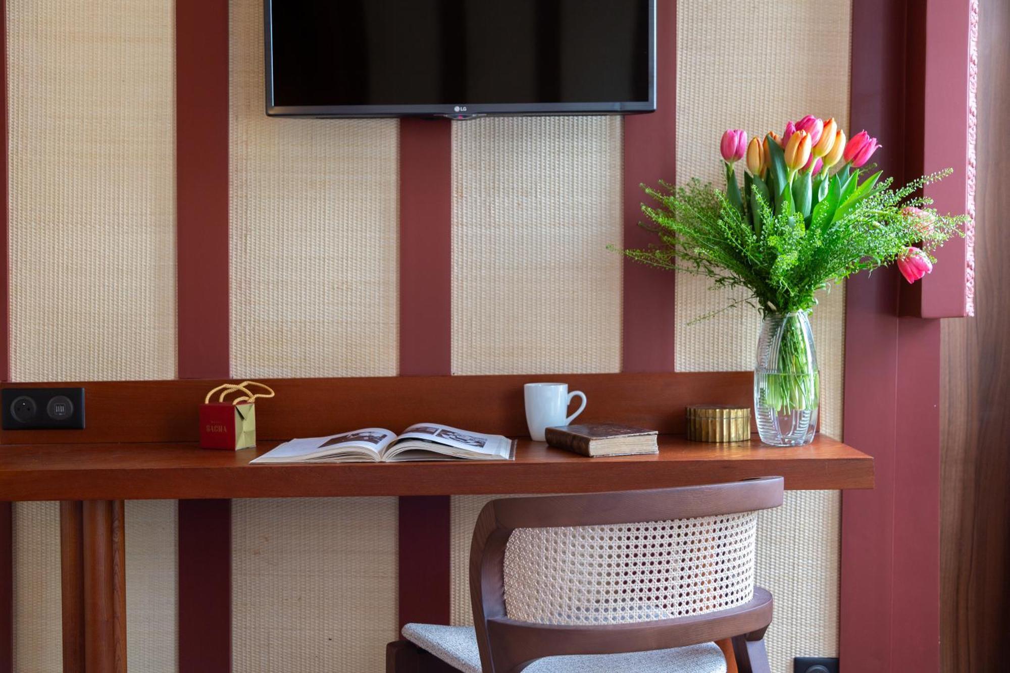 Sacha Hotel 4*