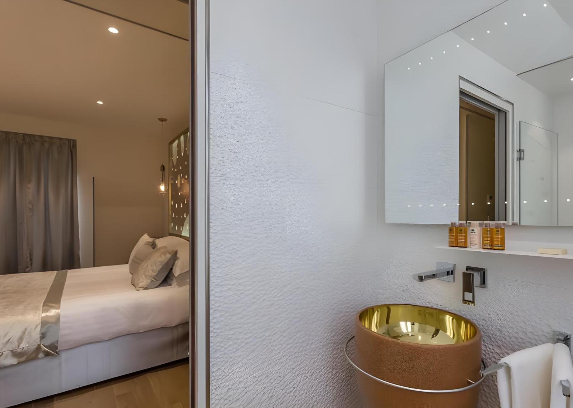 Les Bulles De 4* Parigi
