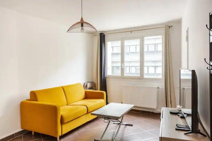 Superbe Studio Gambetta * Paris