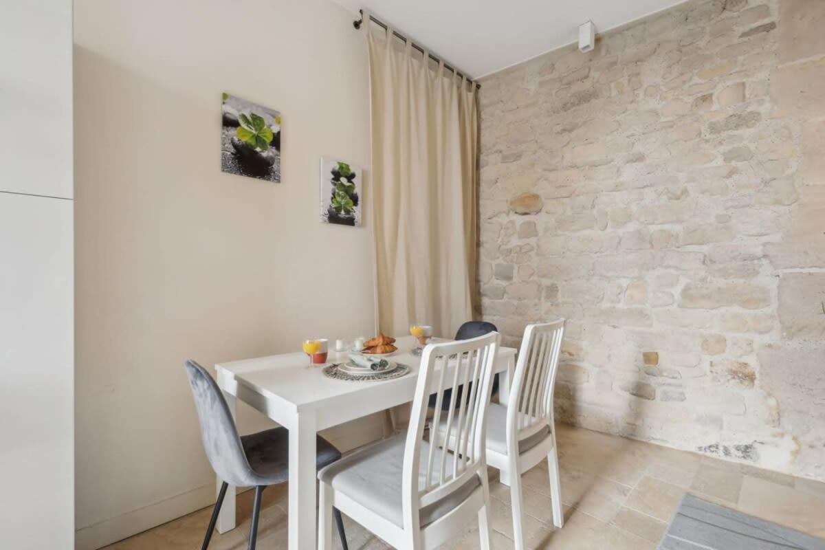 Ile St Louis & Studio - Cityapartmentstay Parigi