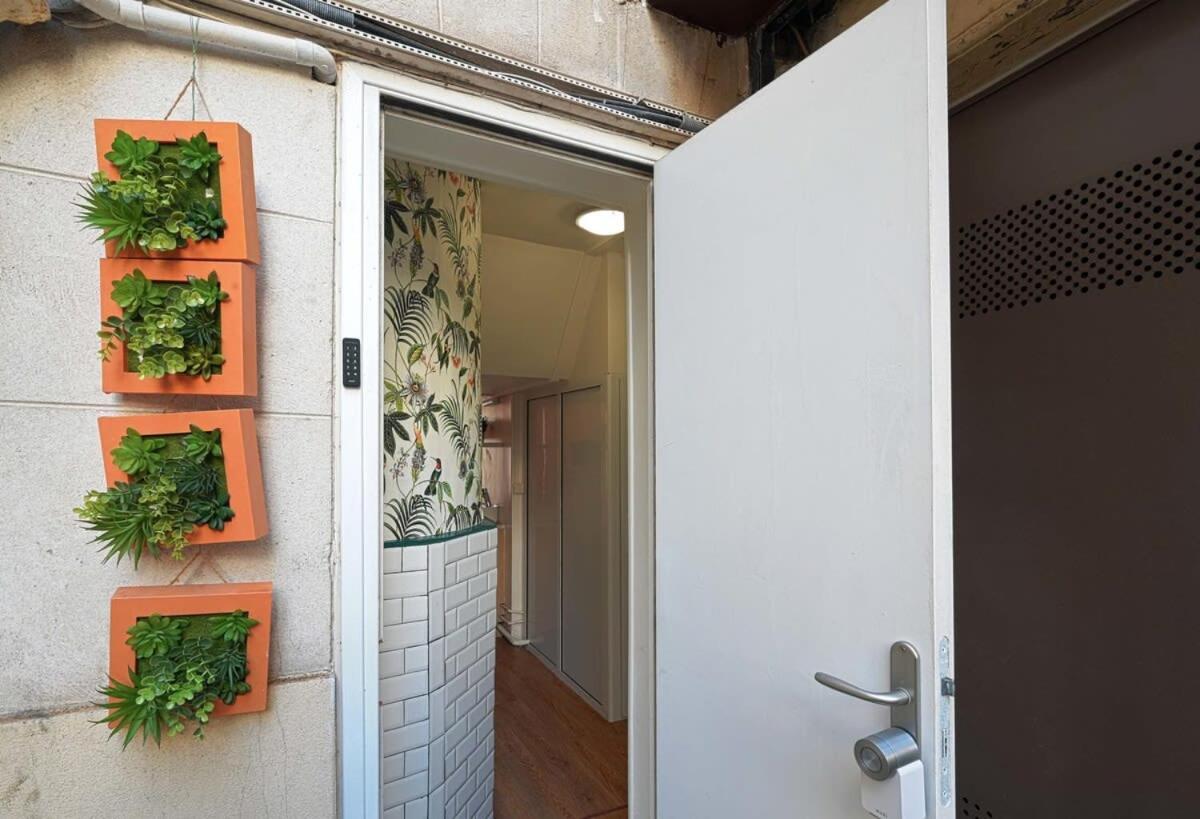 Appartamento Updated In The Heart Of The Bustling Le Marais District *
