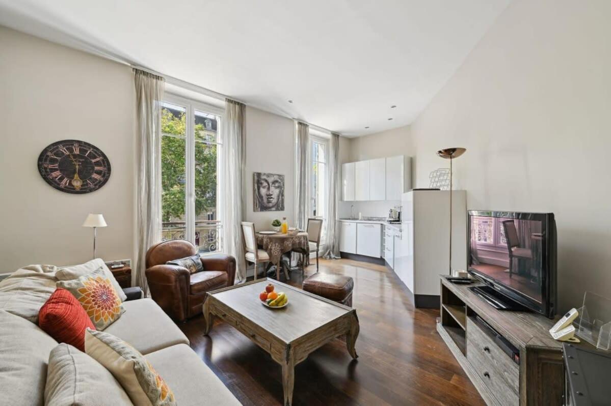1br Champs-elysees - Cityapartmentstay Paris
