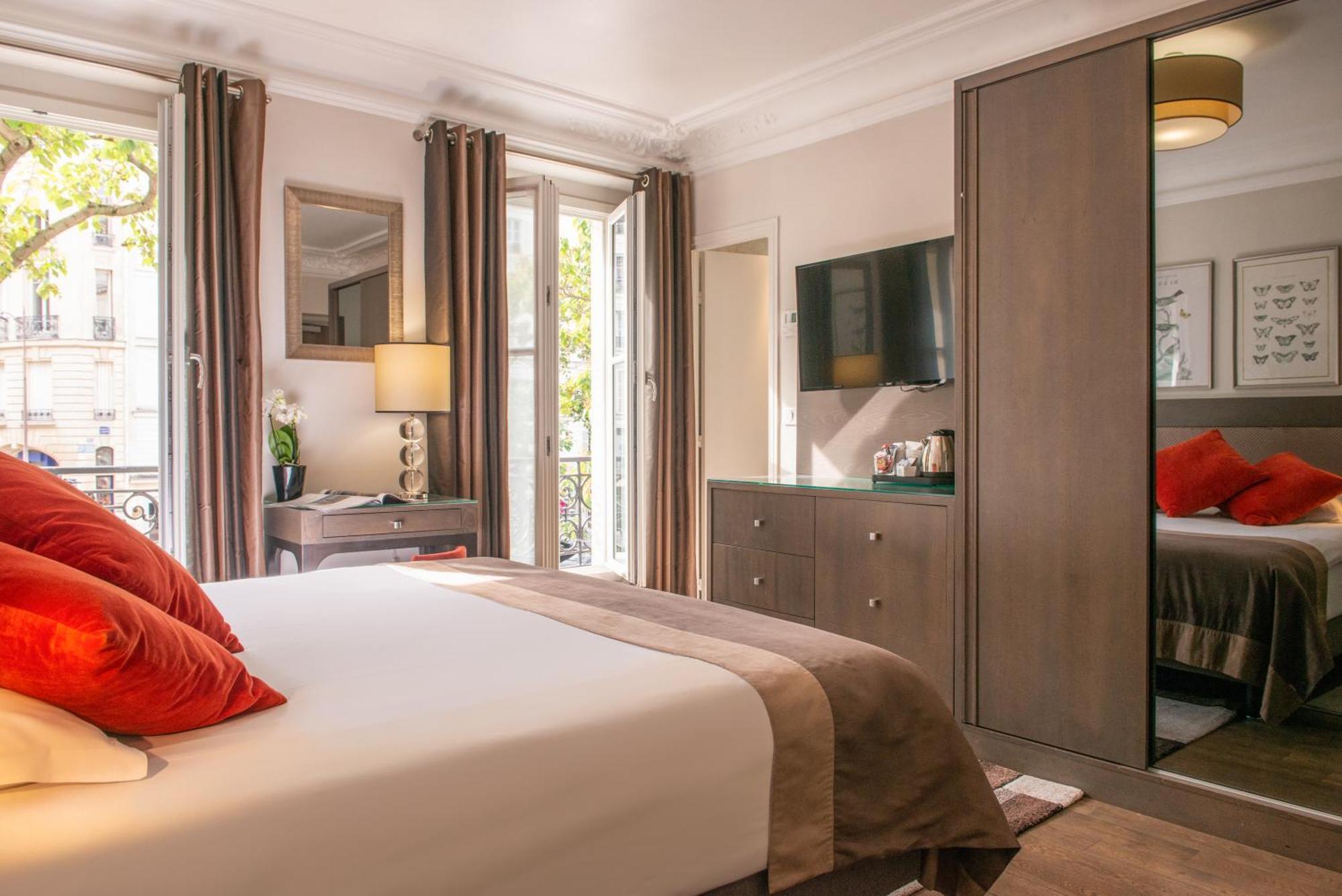 Regence Etoile Hotel Paris