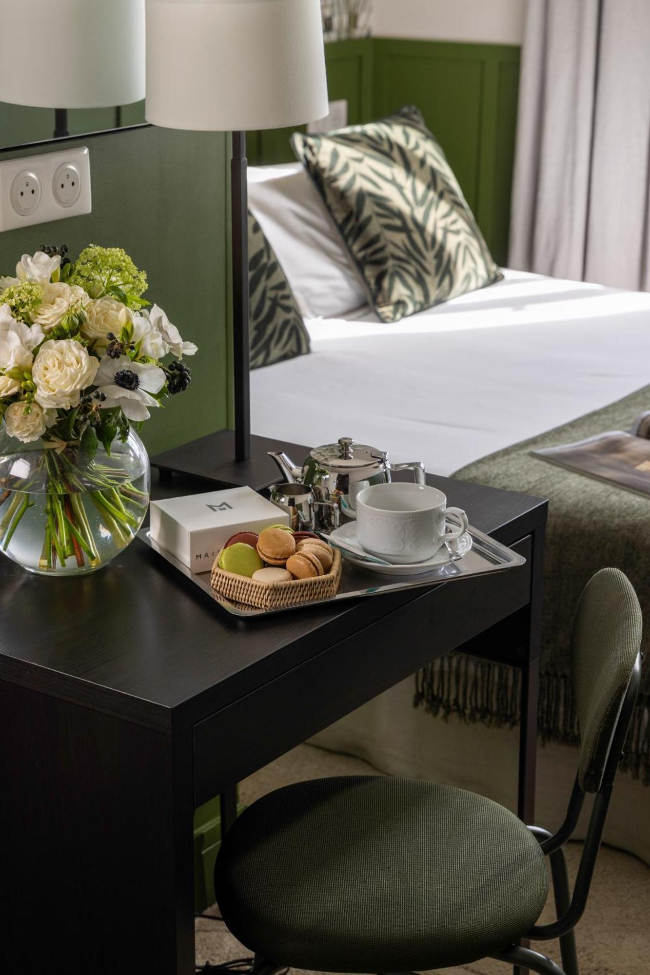 Clement Hotel