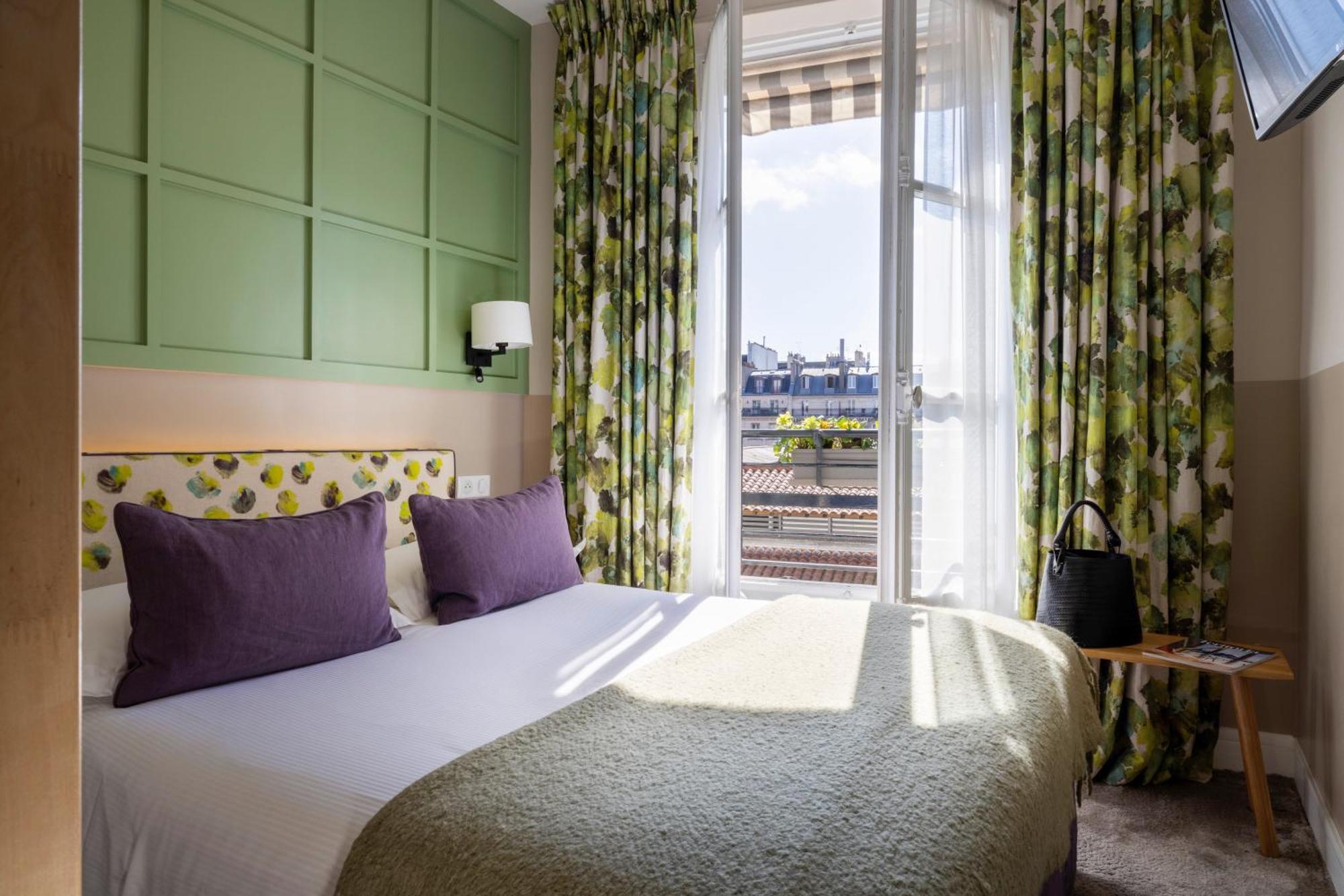 Clement Hotel 2*