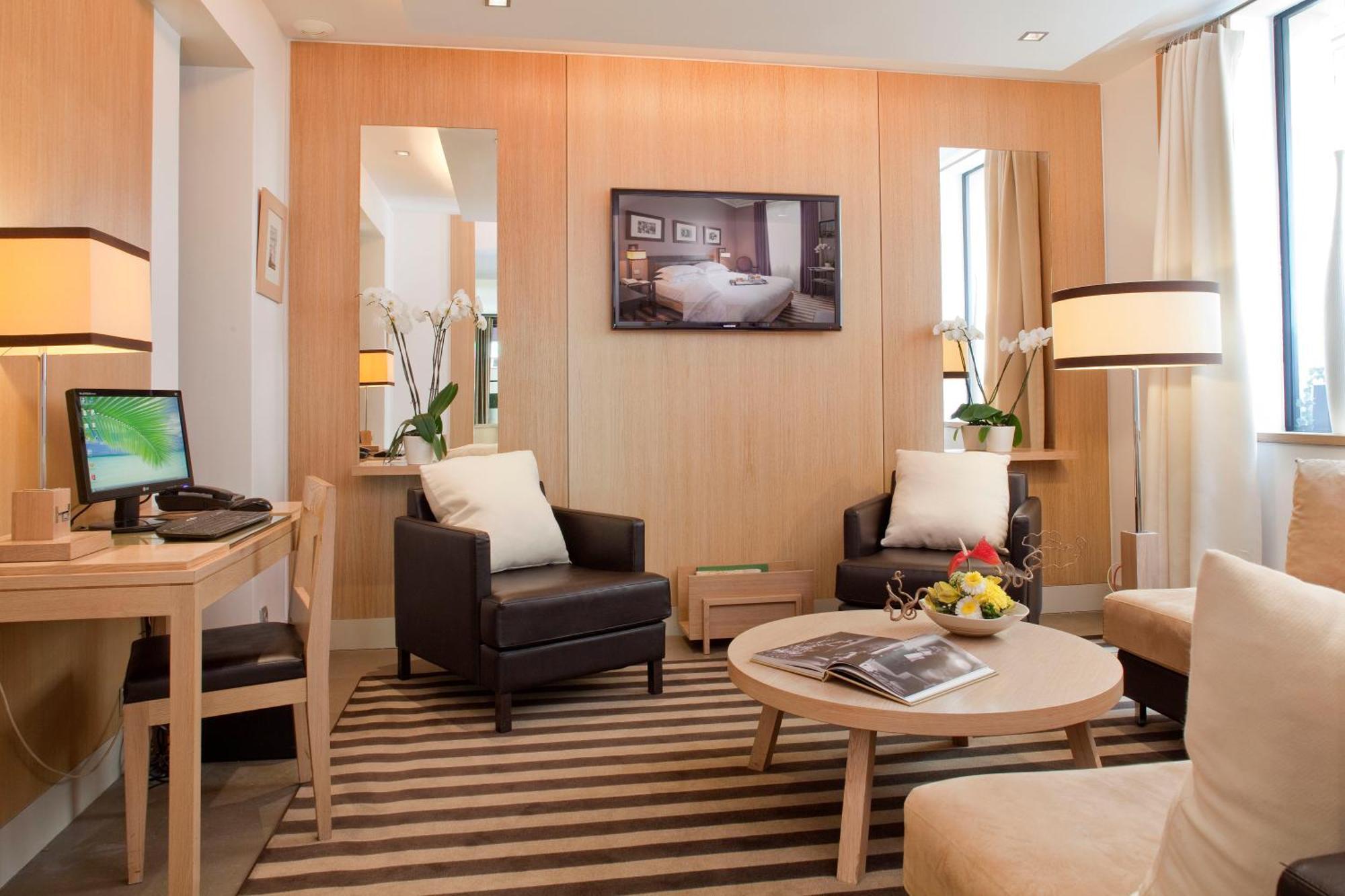 Hotel Duret Champs Elysees Parigi
