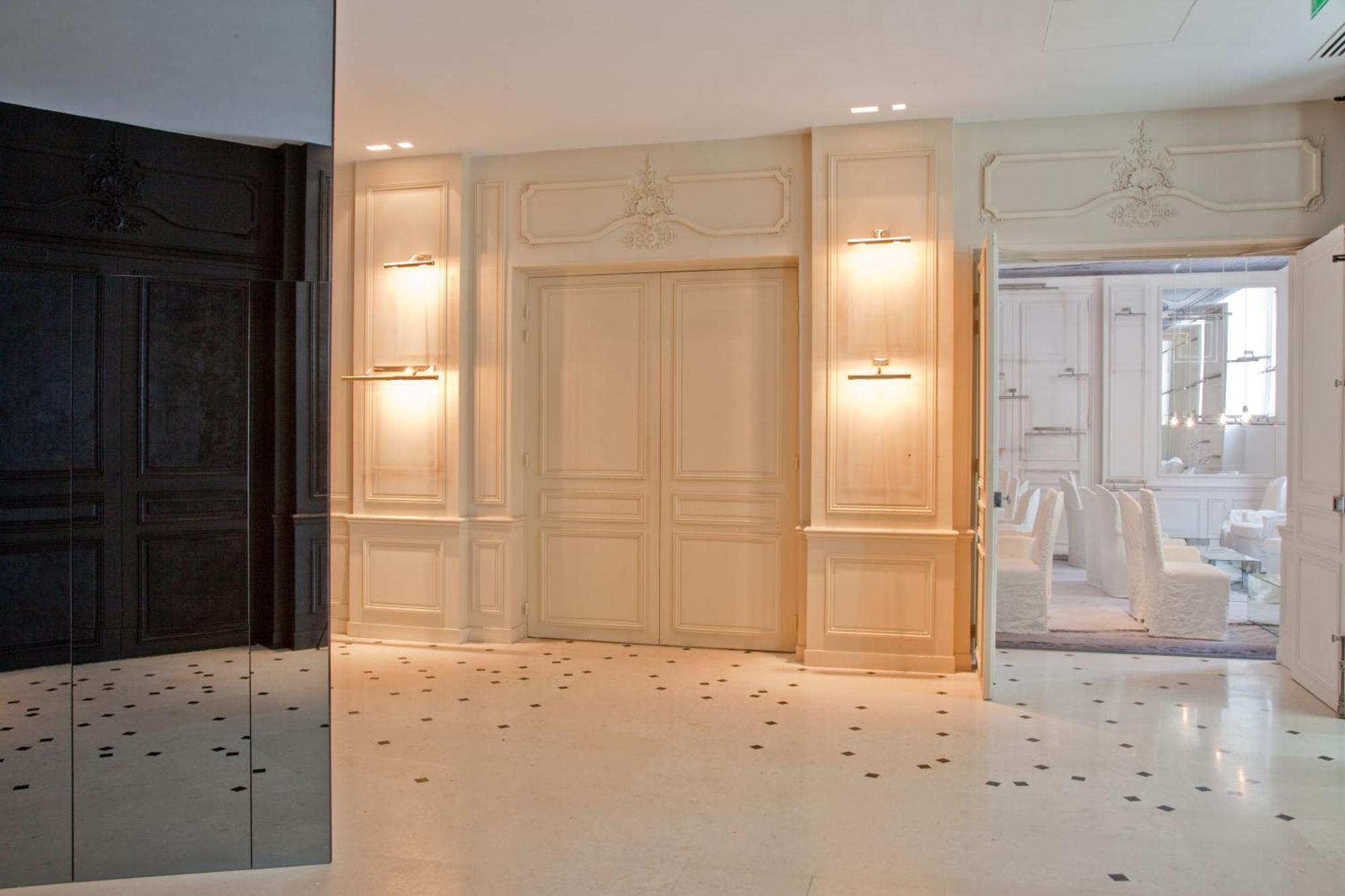 Hotel La Maison Champs Elysées Parigi