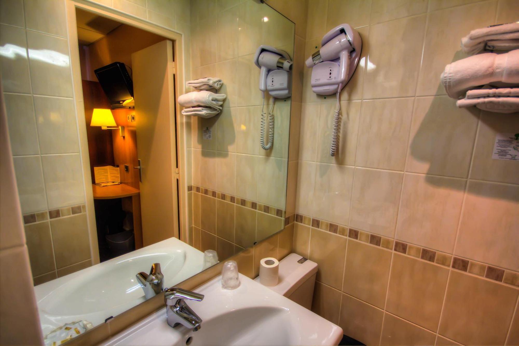 Hotel Des Trois Gares Parigi
