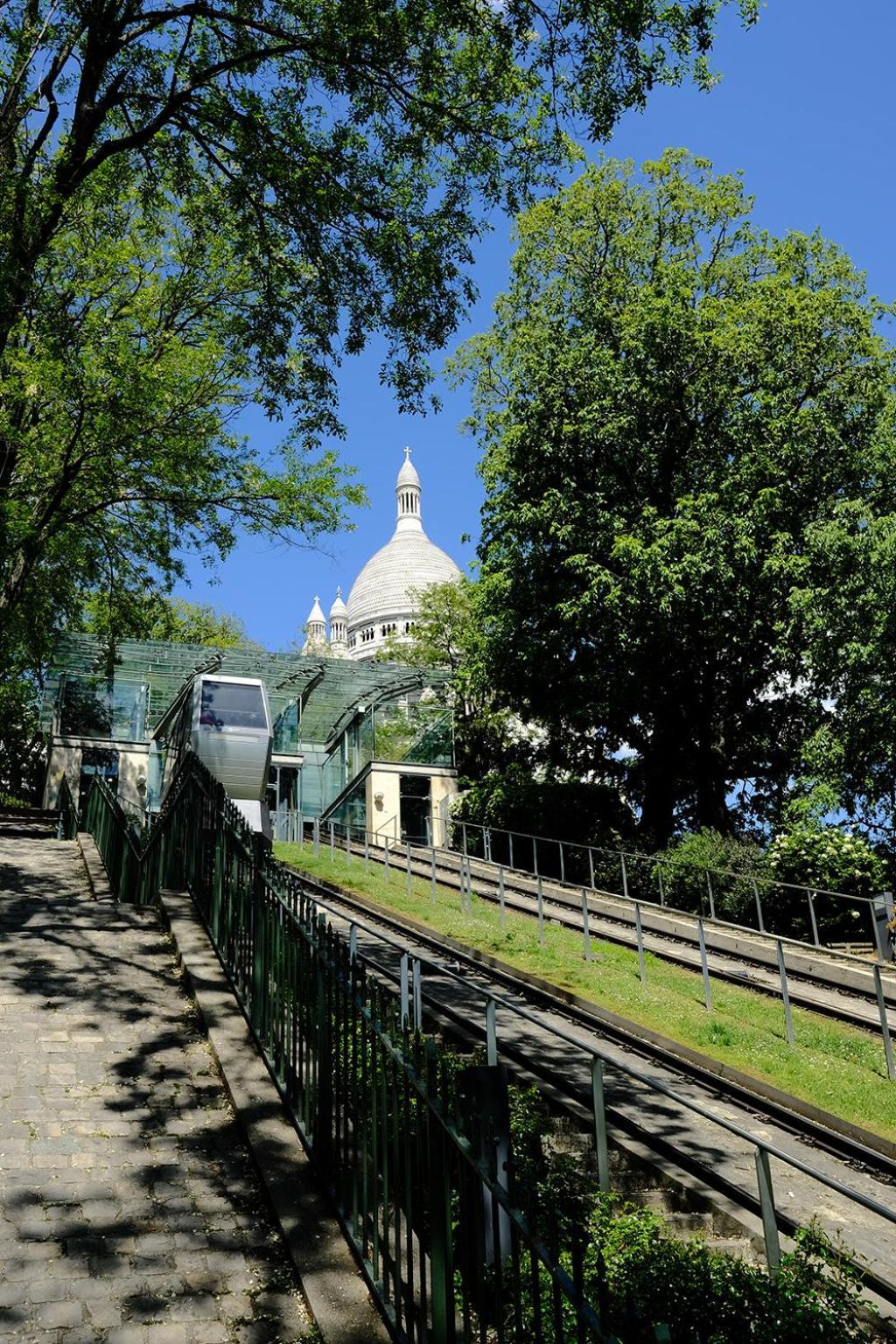 Hotel De Flore - Montmartre