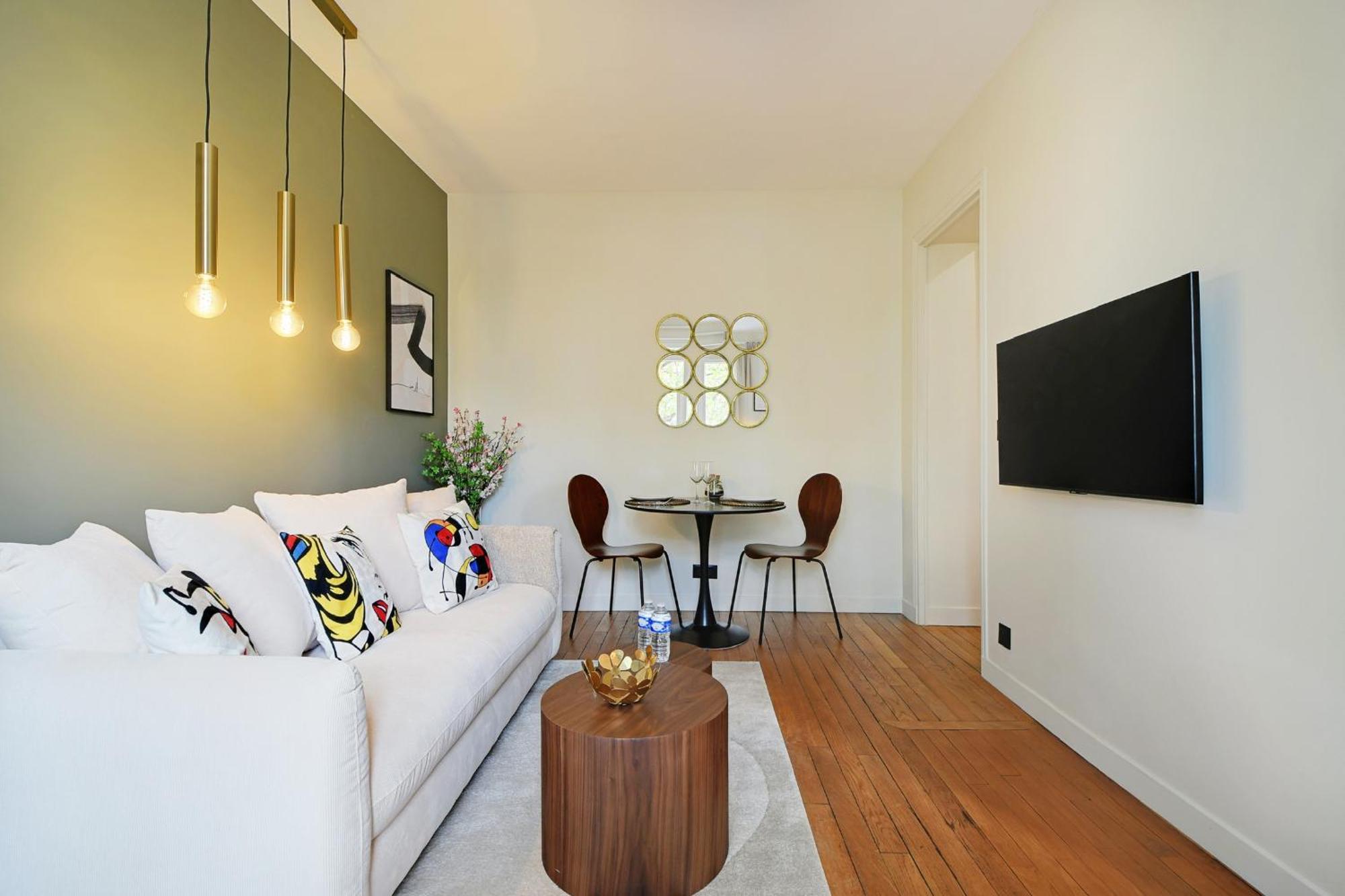 Apartment Luxury Flat By Les Maisons De Charloc Homes