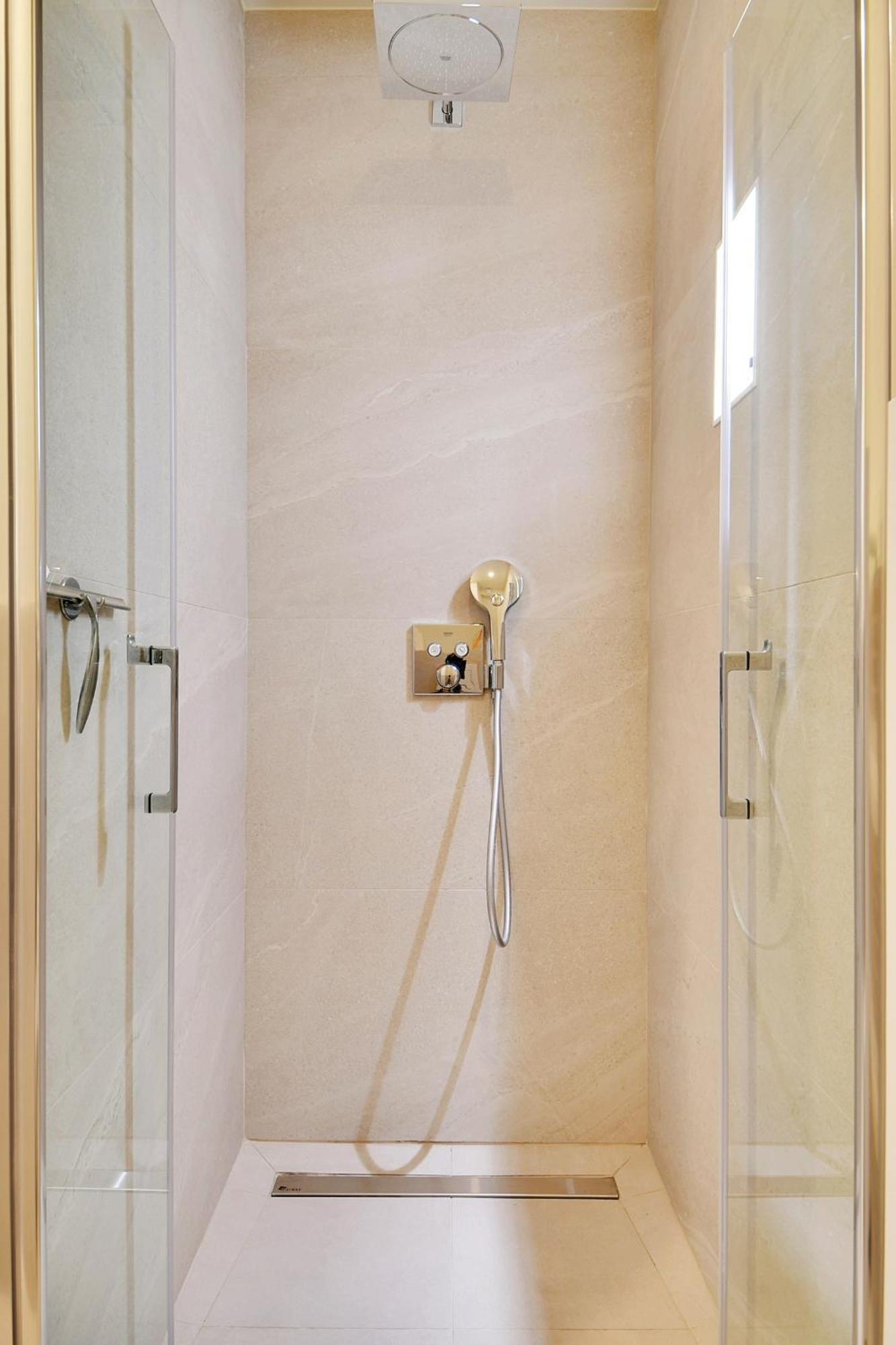 Apartment Luxury Flat By Les Maisons De Charloc Homes Paris