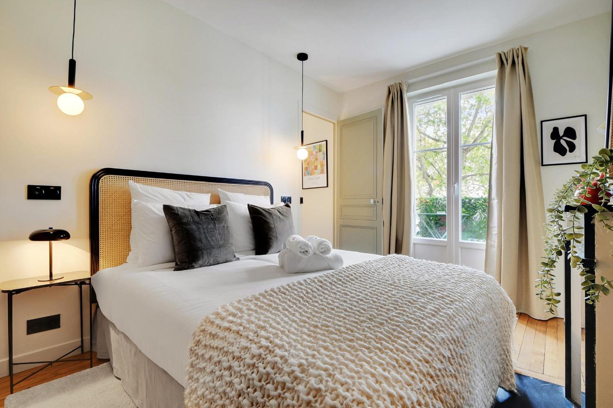 Apartment Luxury Flat By Les Maisons De Charloc Homes