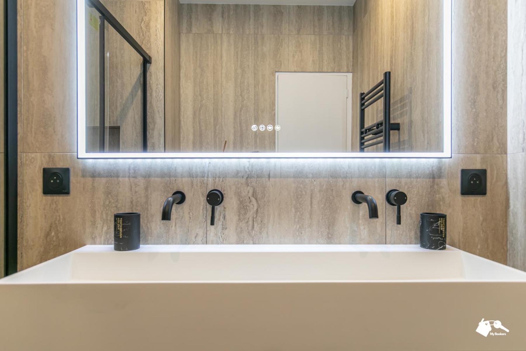 Apartment Mba - Felix Faure Luxury Proche Tour Eiffel Paris