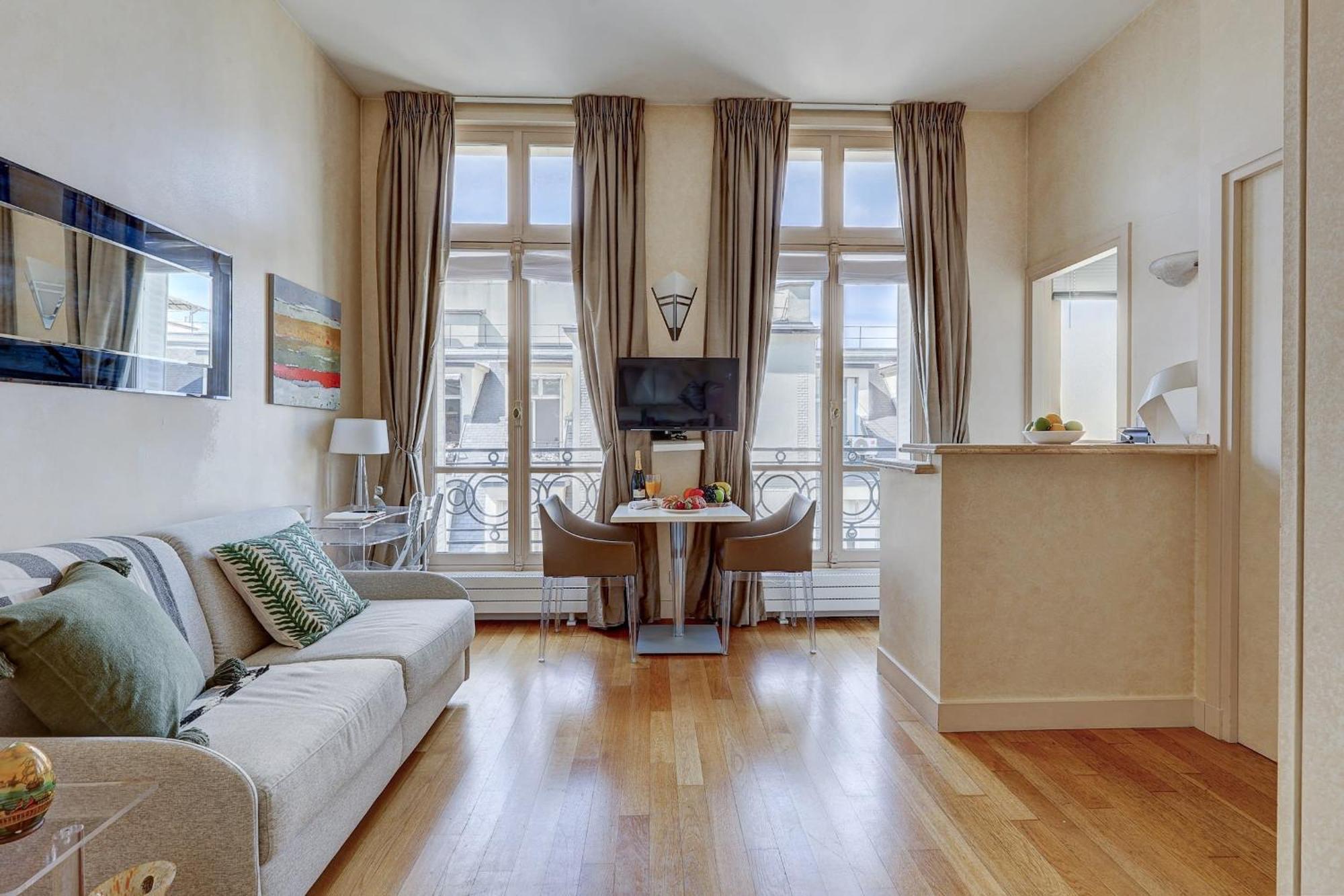 Appartamento Avenue Des Champs-elysees - Cityapartmentstay Parigi
