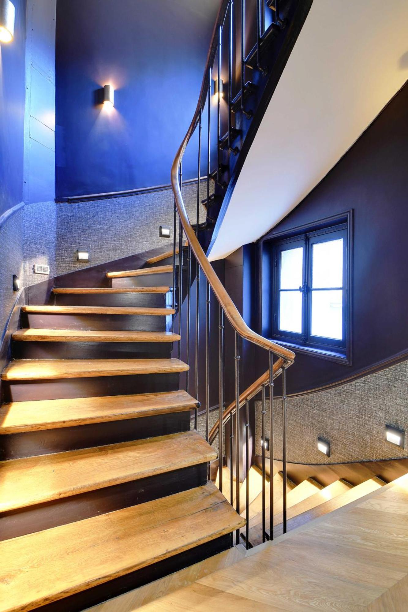 Apartment Parisian With Air Conditioning Eiffel Tower