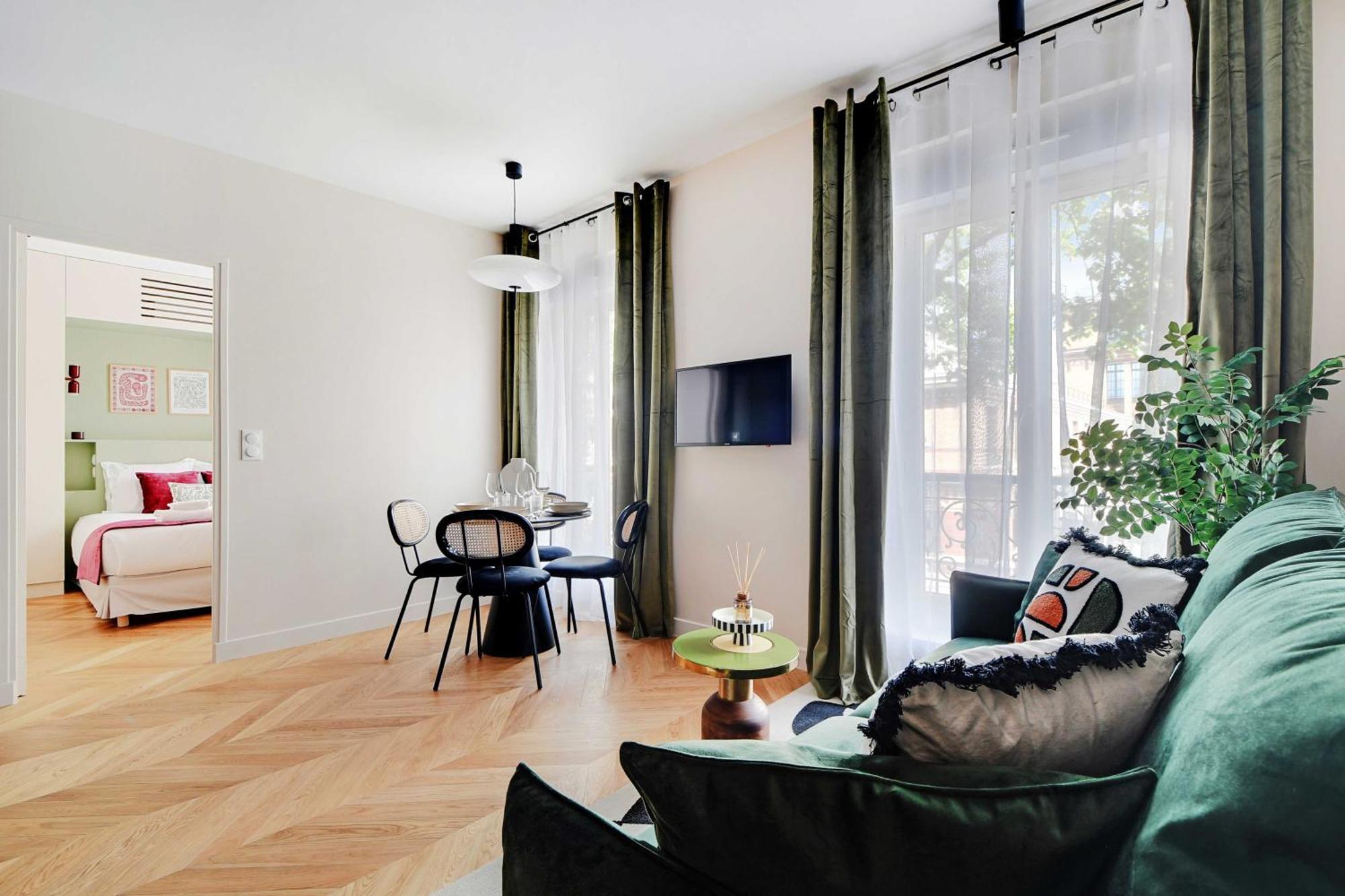 Apartment Parisian With Air Conditioning Eiffel Tower *