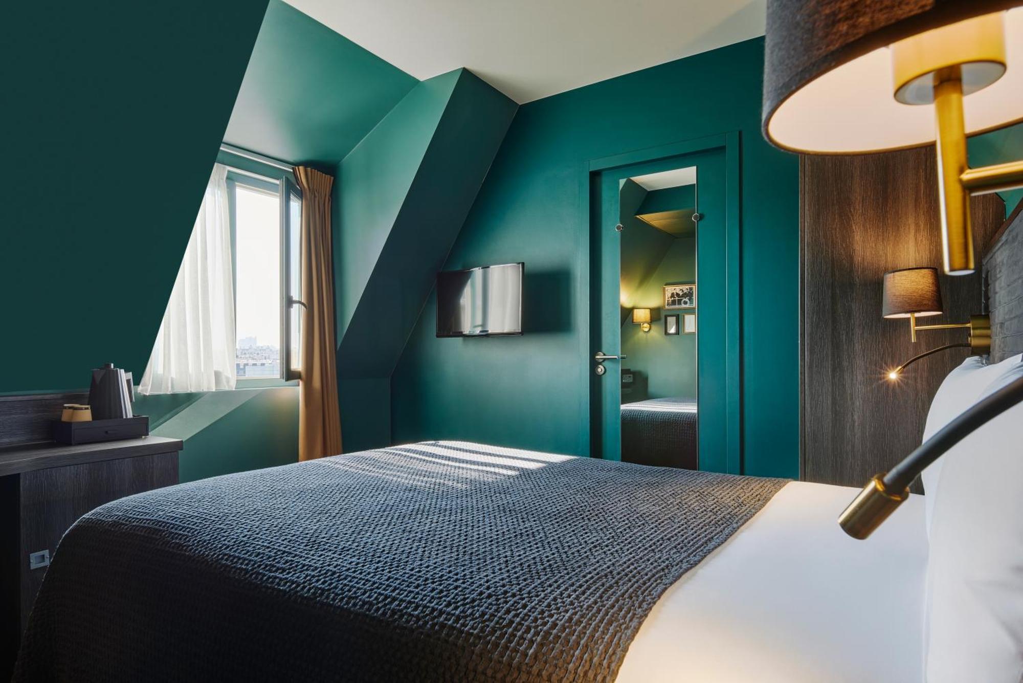 Hotel Mercure Tour Eiffel Pont Mirabeau Parigi