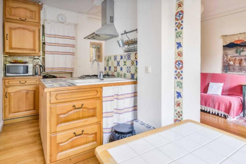 Appartamento De Charme De 60 M2 Entre Montmartre Et Batignolles Parigi