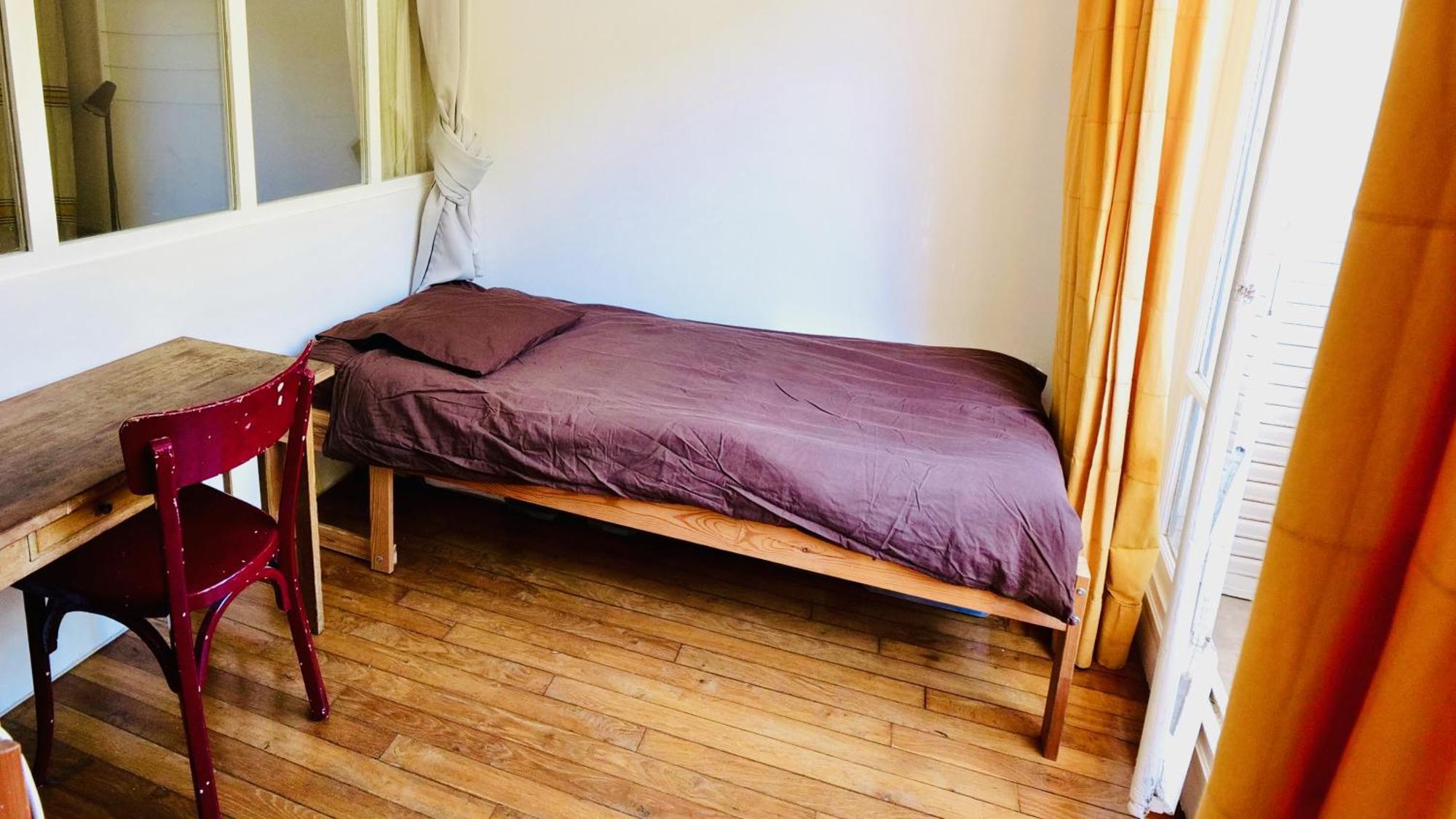 De Charme De 60 M2 Entre Montmartre Et Batignolles *