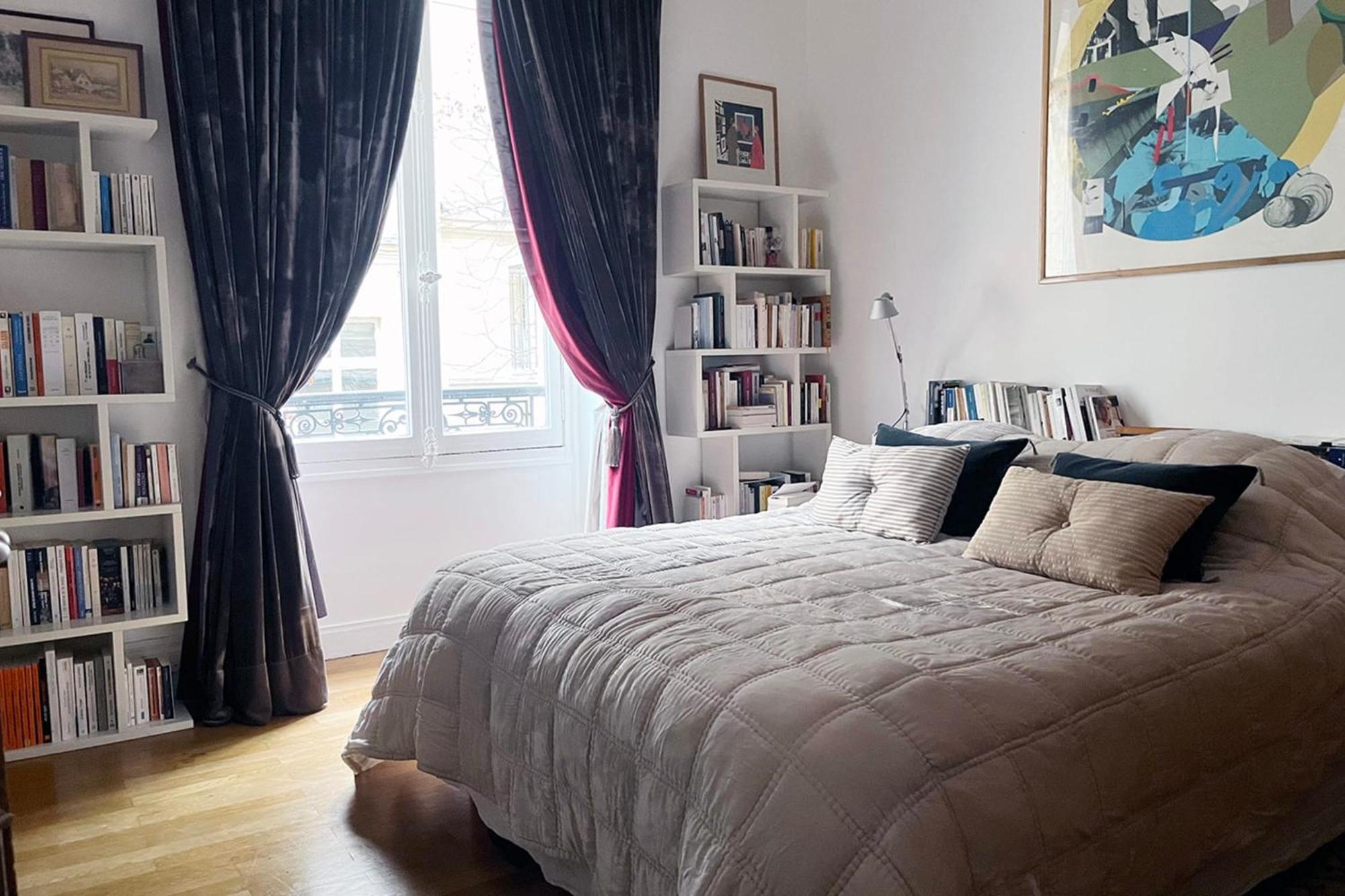 Bright And Luxurious In The Heart Of Parigi