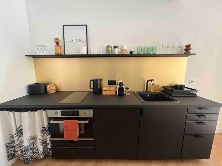 Elegant - 1br - Les Batignolles Parigi