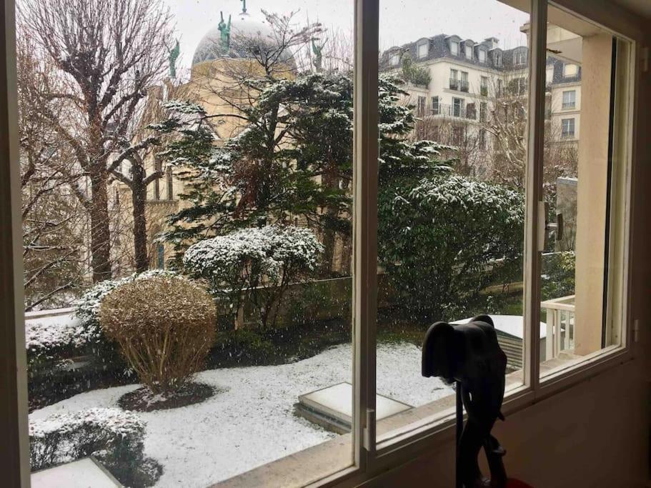 Bed & Breakfast Private Bedroom 1 Near Eiffel Tower, Saint Germain