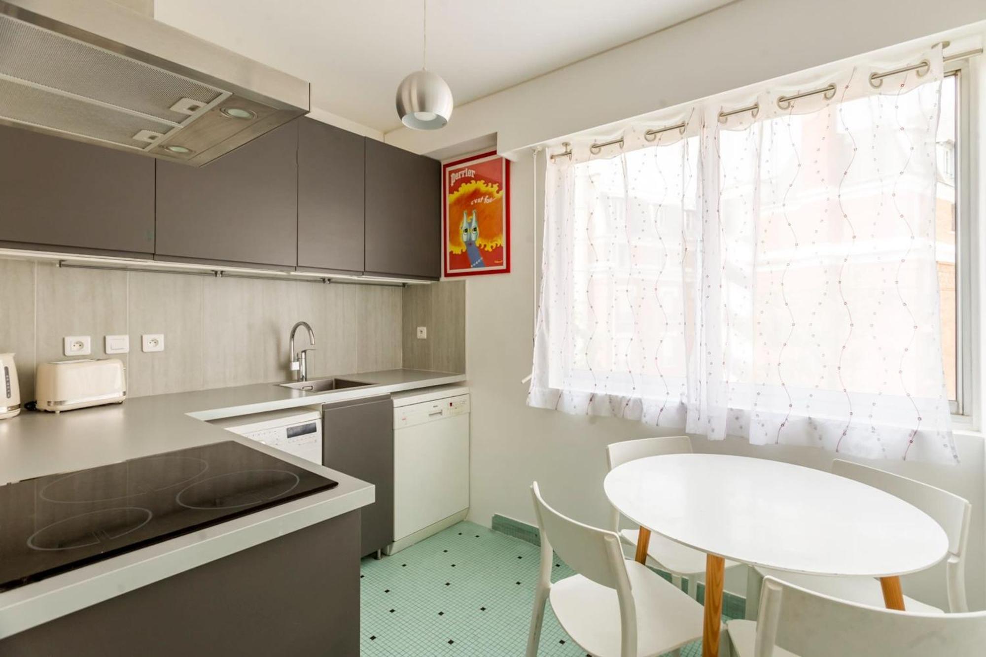 Appartamento Eiffel Tower - 2br With Balcony - Cityapartmentstay *