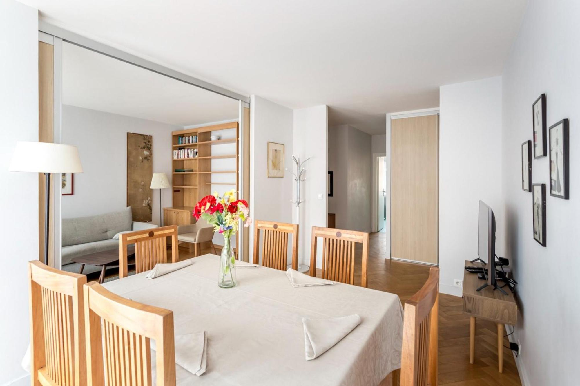 Appartamento Eiffel Tower - 2br With Balcony - Cityapartmentstay *
