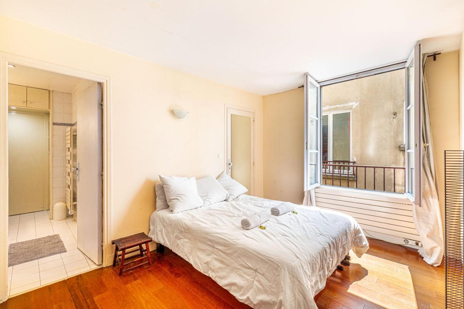 Guestready - Classic Parisian Near Bastille Apartment *