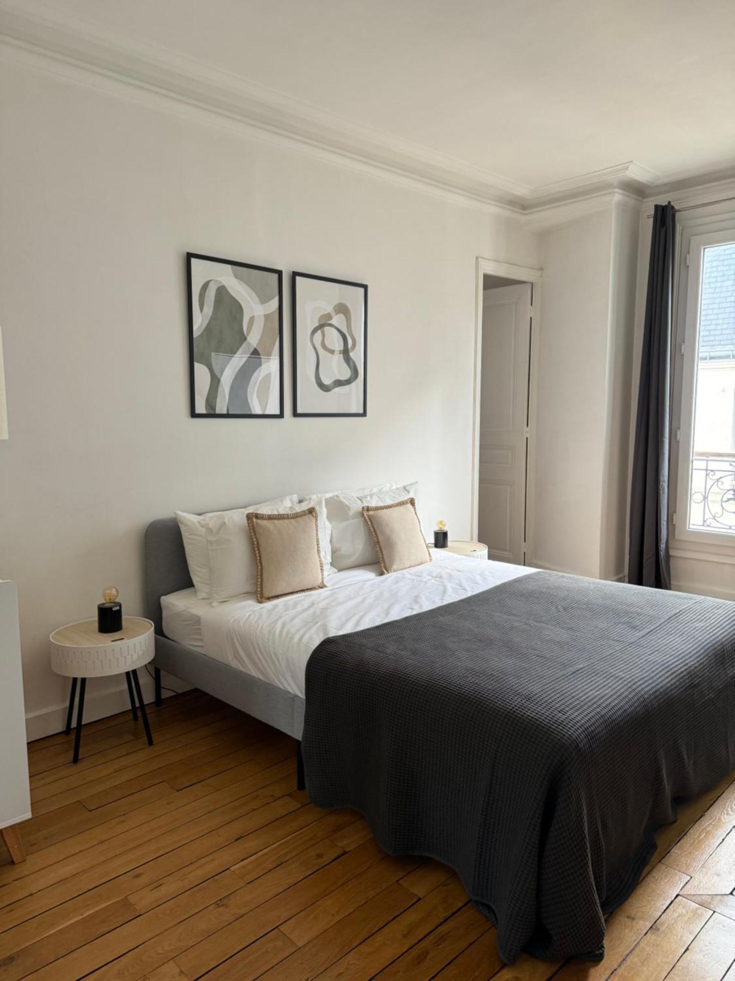 Tour Eiffel 120 M2 Parigi