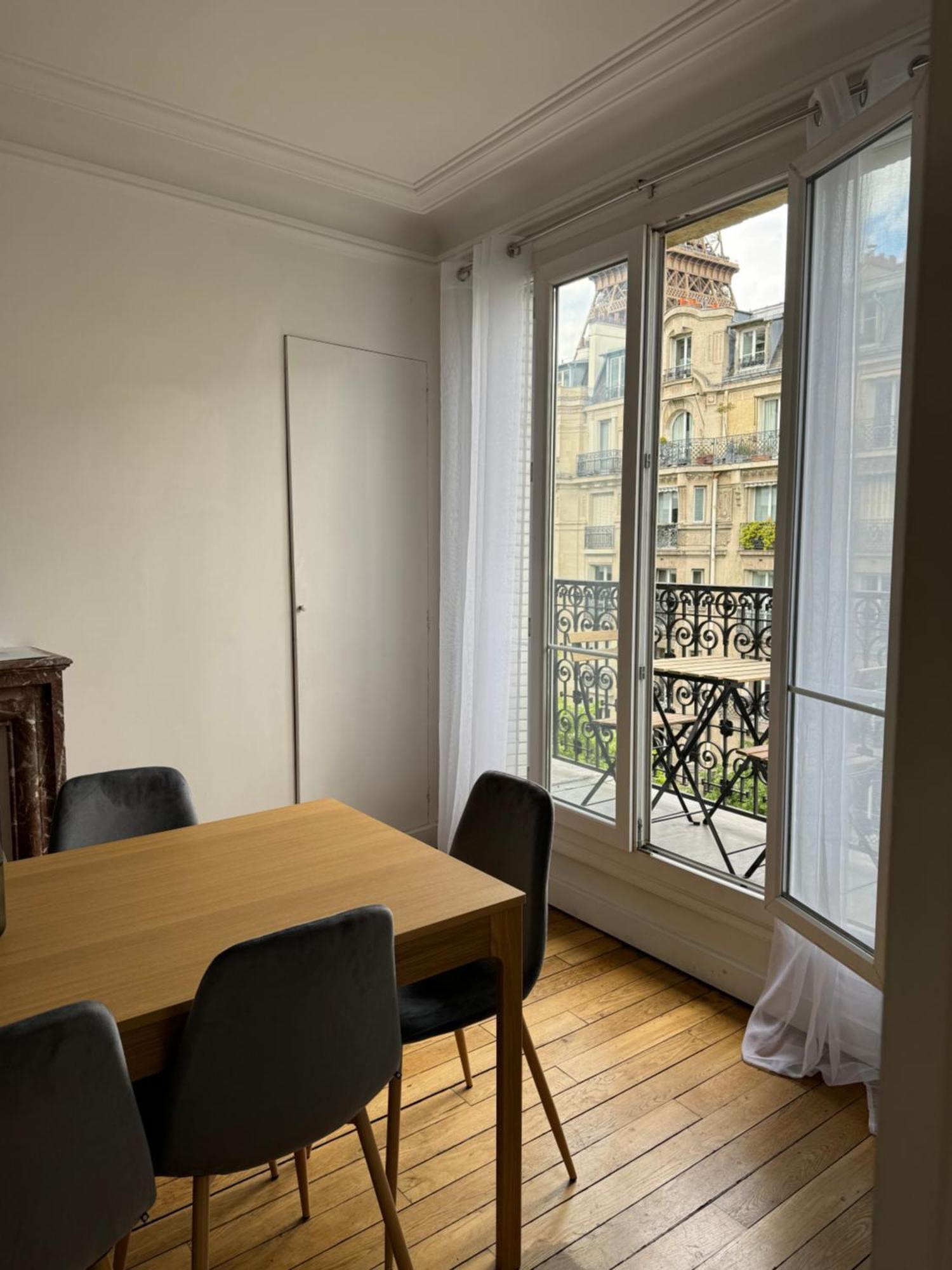 Tour Eiffel 120 M2 Appartamento *