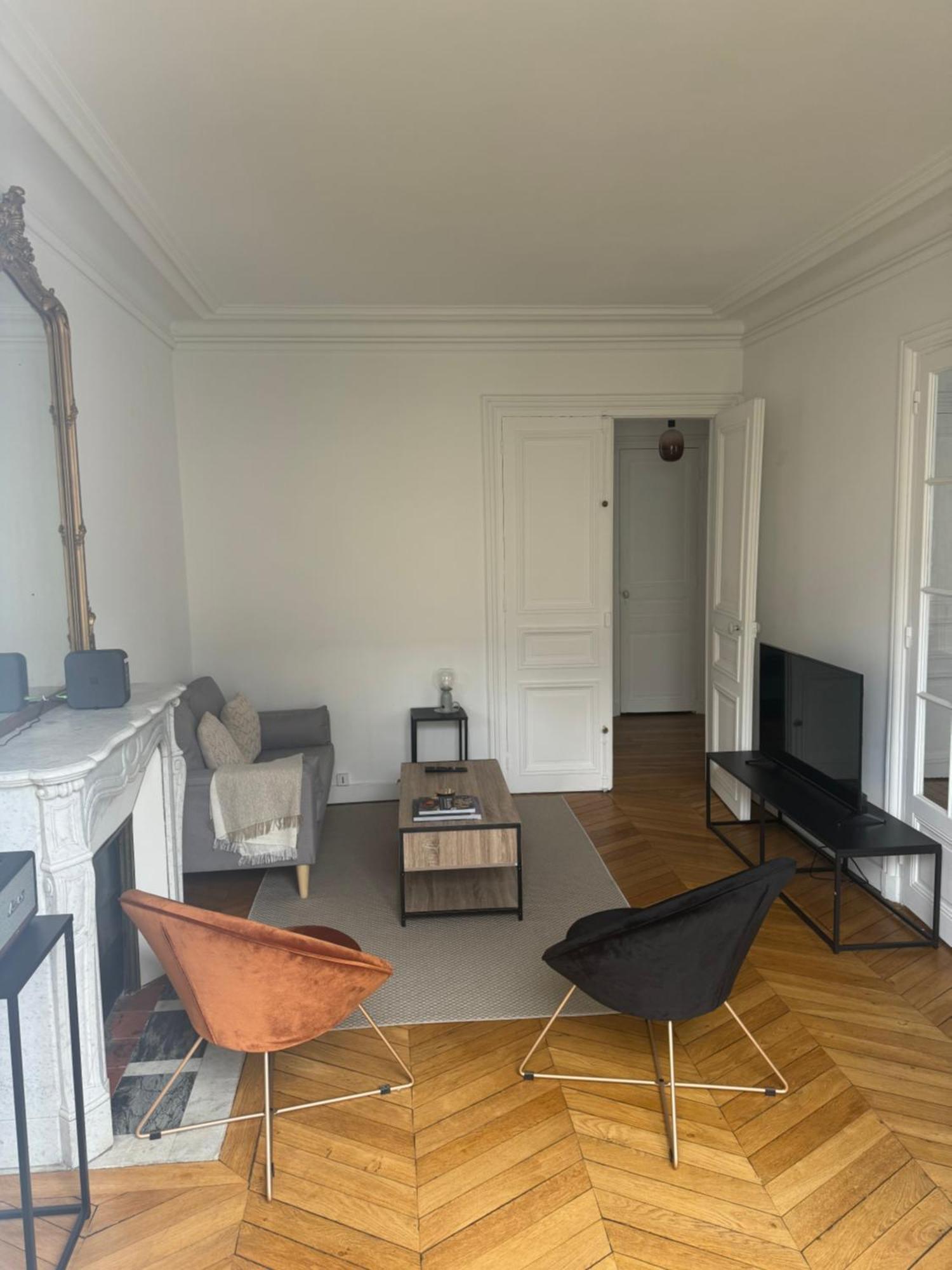 Tour Eiffel 120 M2 * Parigi