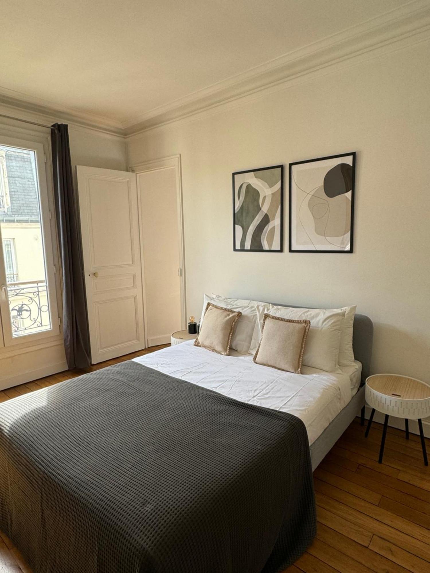 Tour Eiffel 120 M2 Parigi