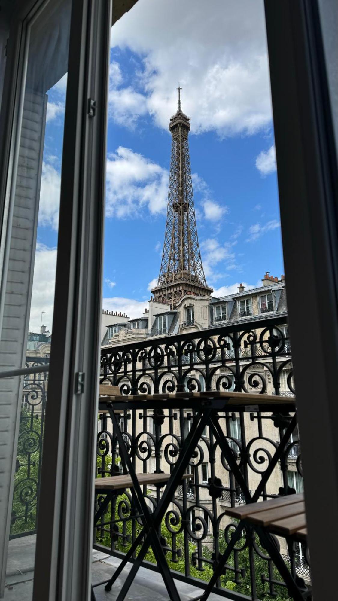 Tour Eiffel 120 M2 Appartamento