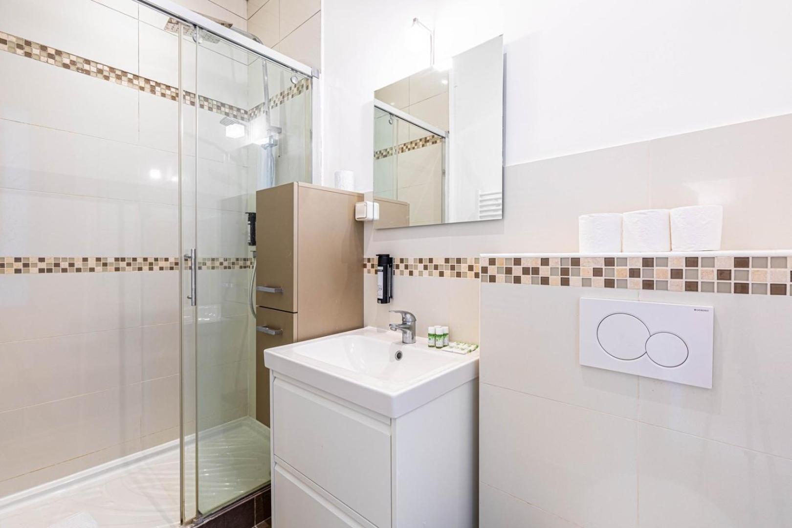 Guestready - Chic And Central Near Attractions Apartment Paris
