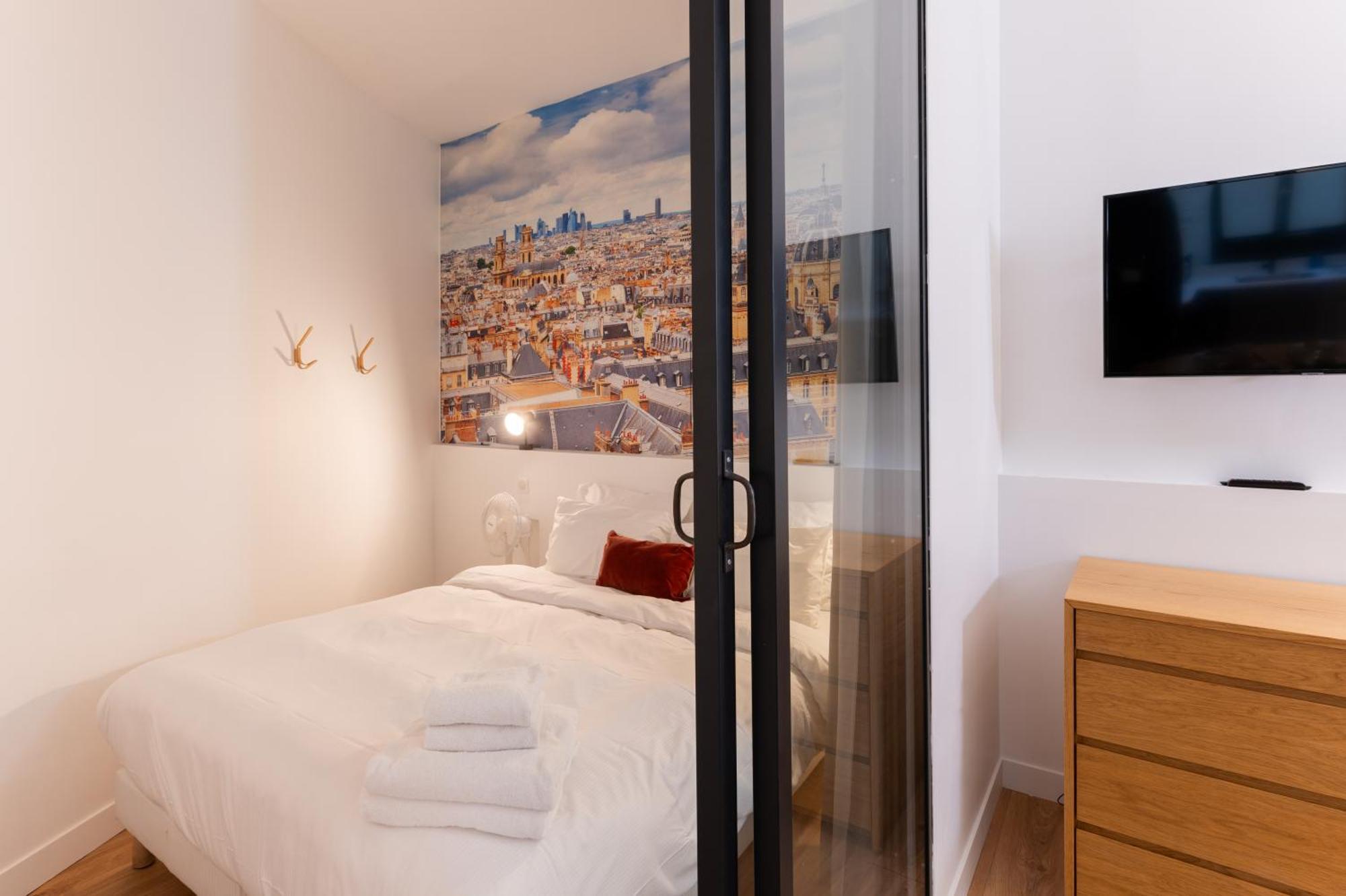 Sartre Saint Germain Apartment *