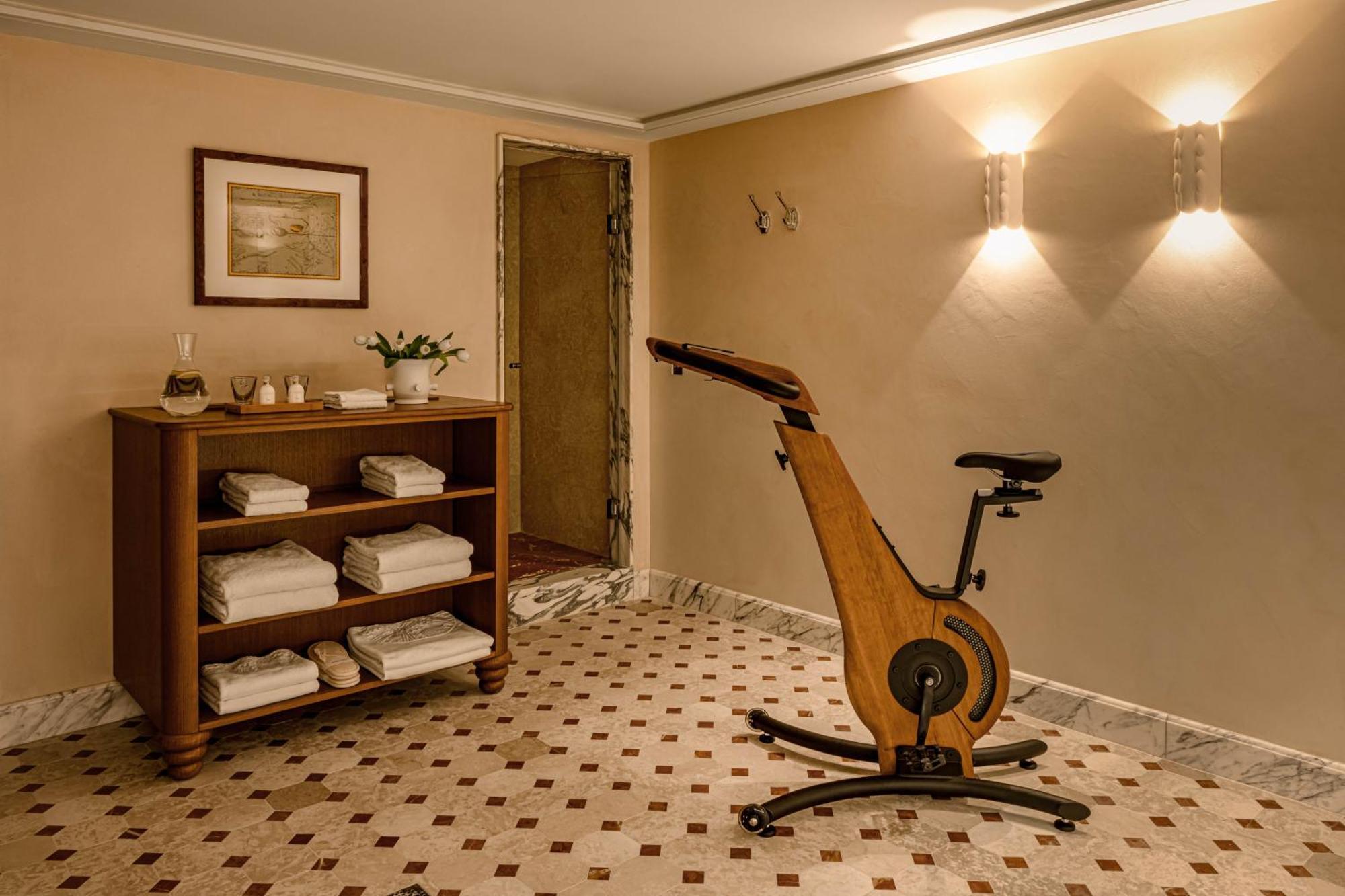 Hotel Saint Parigi