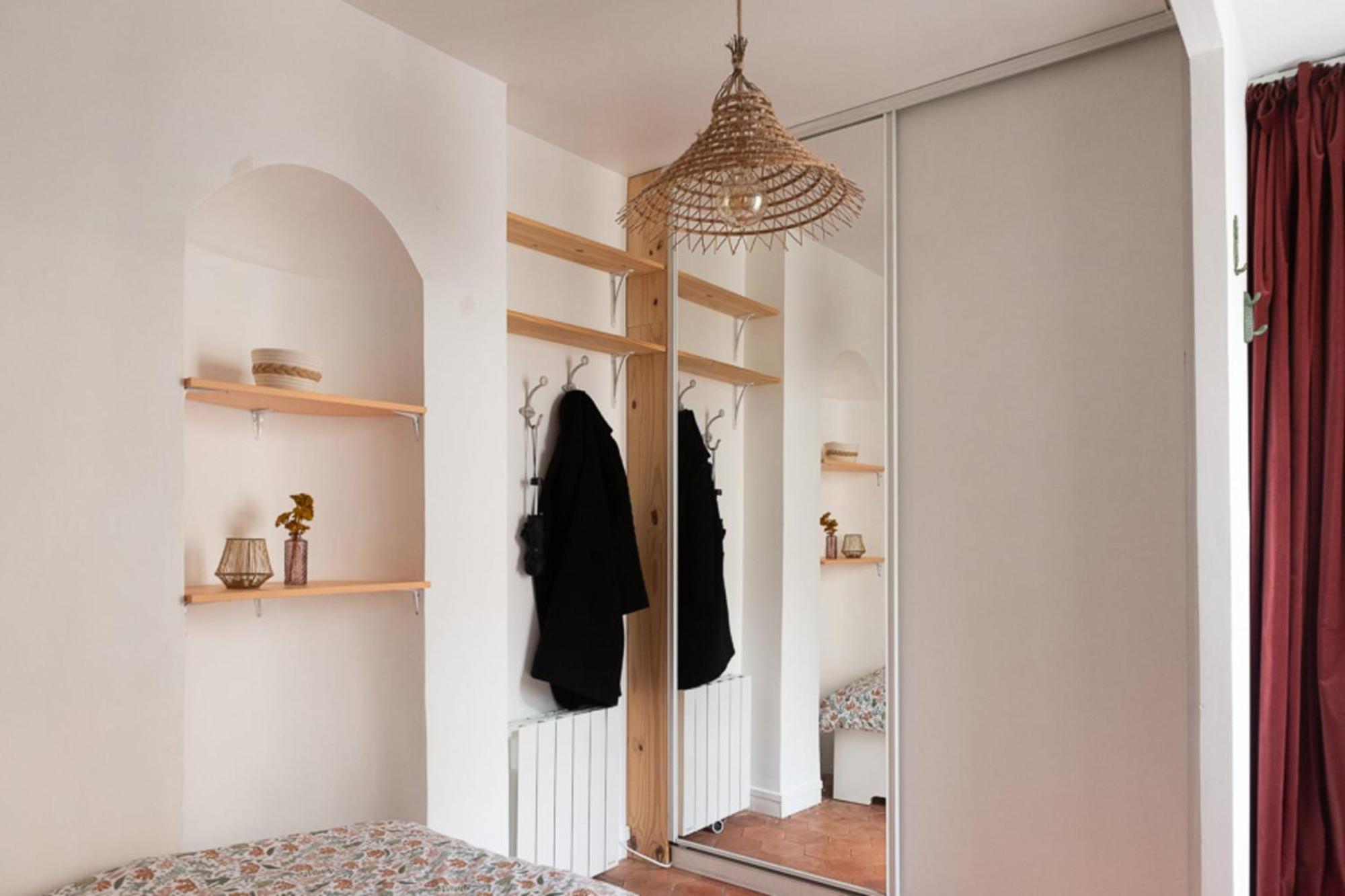 Appartamento Quiet And Typically Parisian