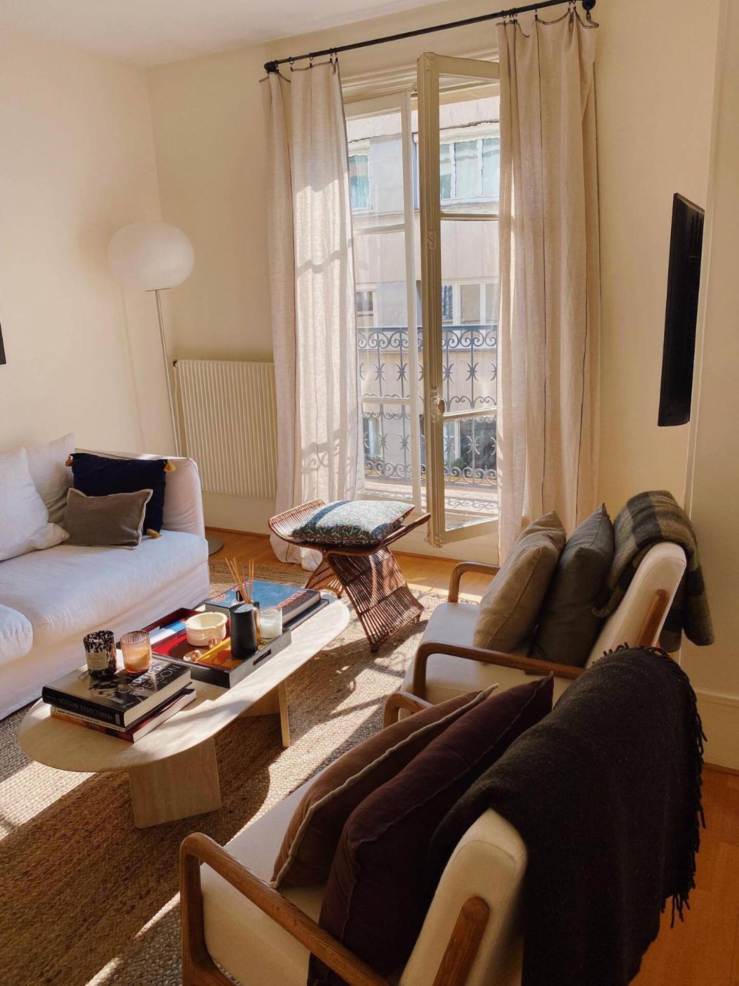 Parisien Baigne De Soleil * Parigi
