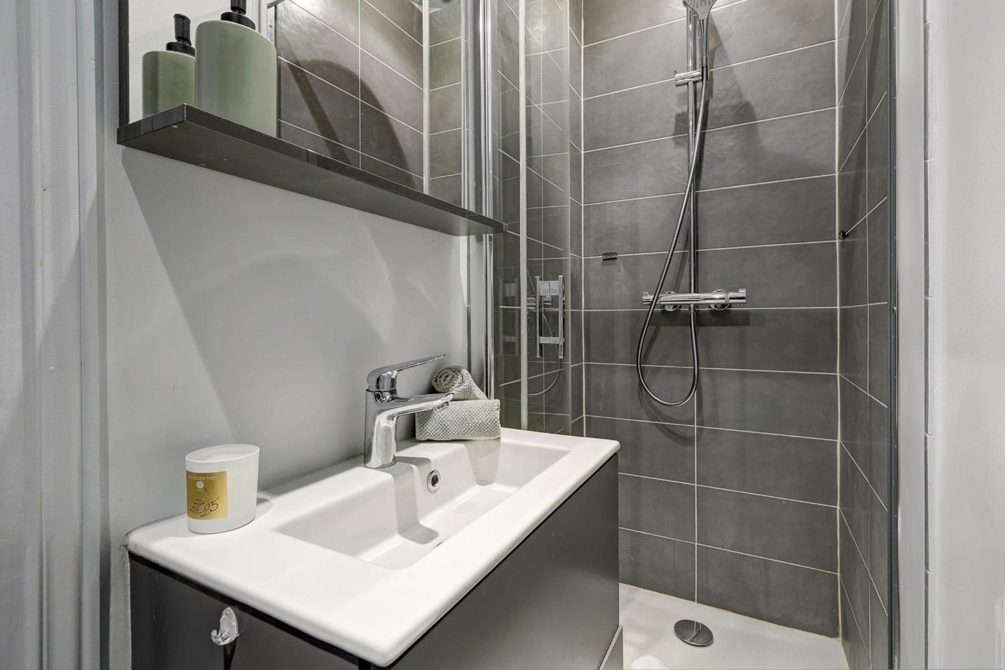 Latin Quarter & Pantheon With Balcony - Cityapartmentstay Apartment Paris