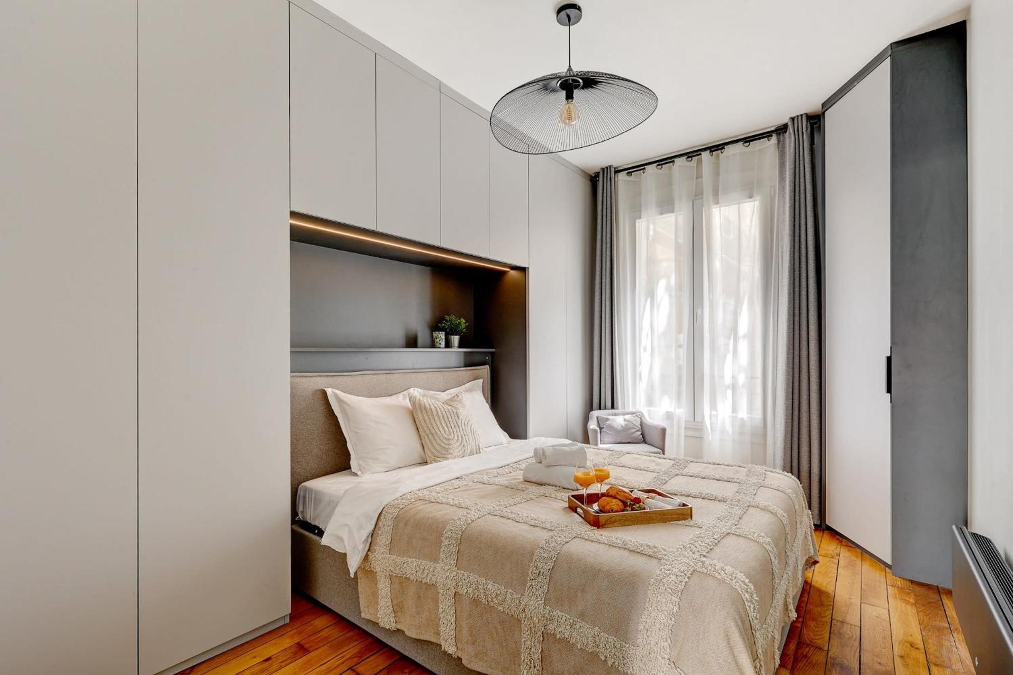 Apartment Latin Quarter & Pantheon With Balcony - Cityapartmentstay Paris