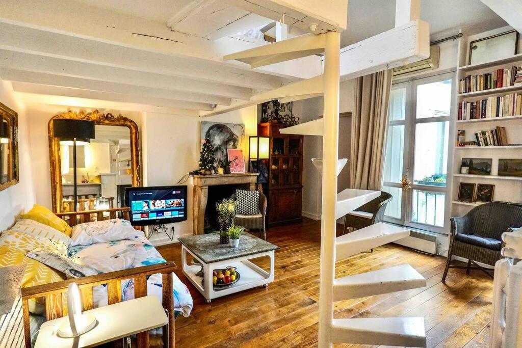 Spacious Loft Saint Michel * Paris